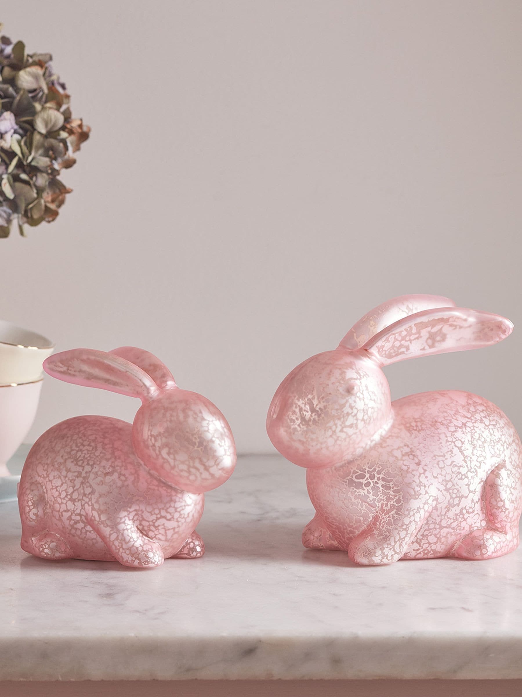 Lights4fun pink mottled glass bunny decoration - British product