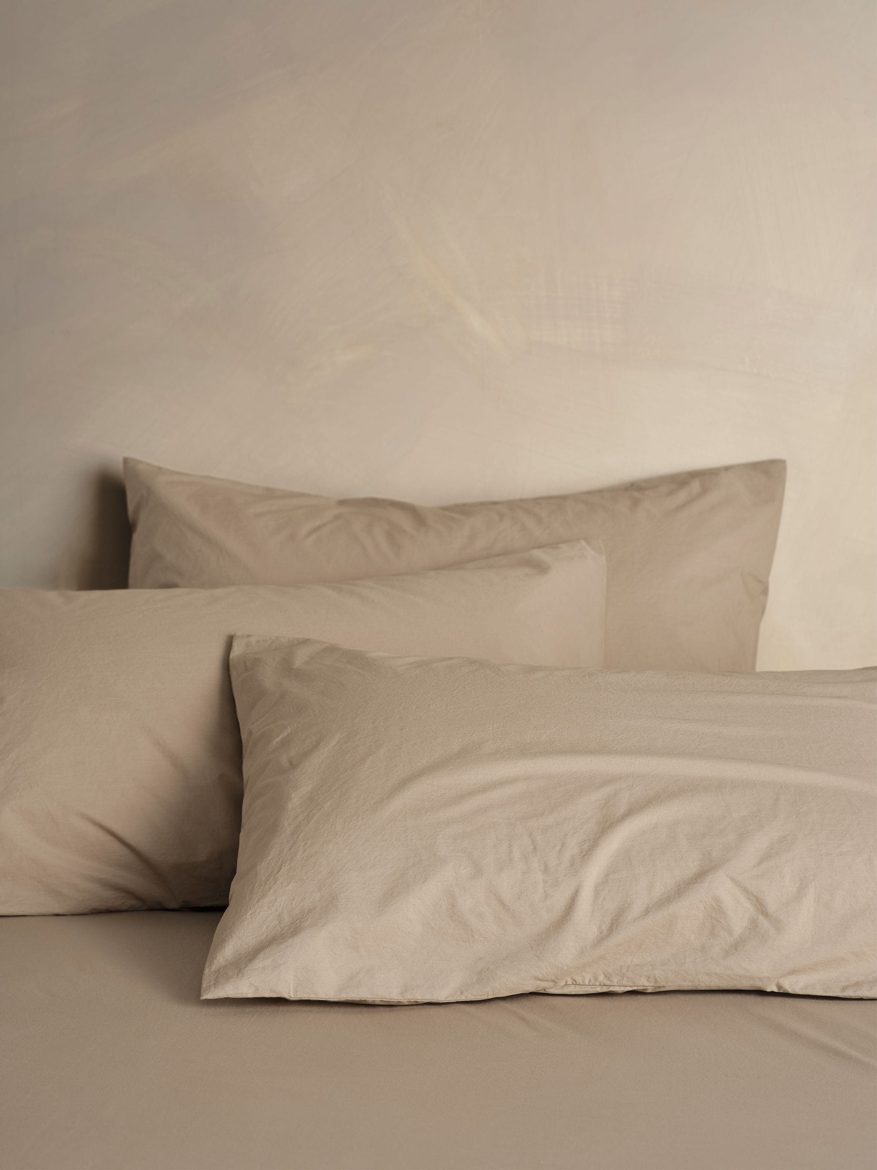 Bedfolk Brown Relaxed Cotton Pillowcases Pair