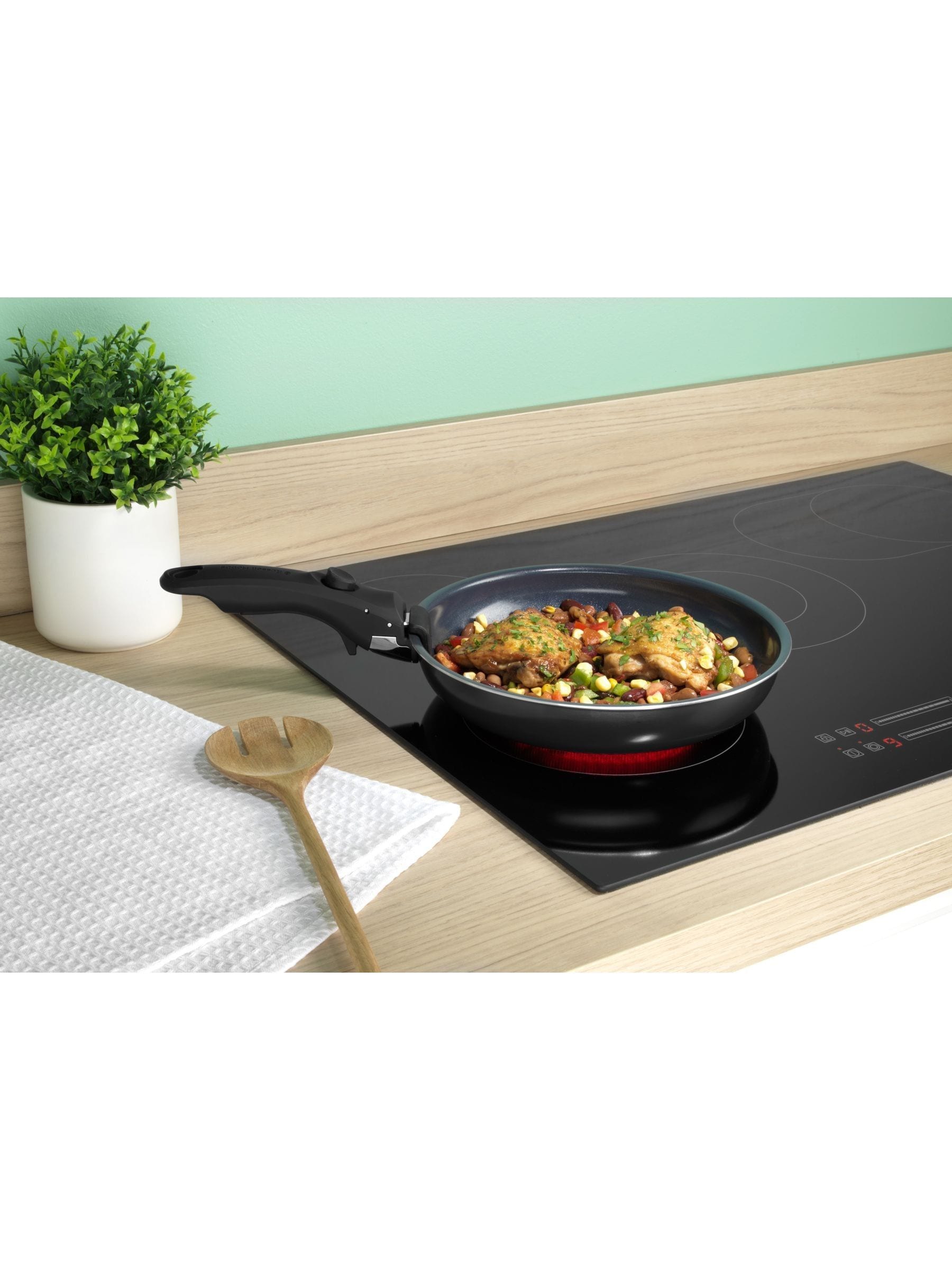 Russell Hobbs frying pan set with clip-on handle (British brand)