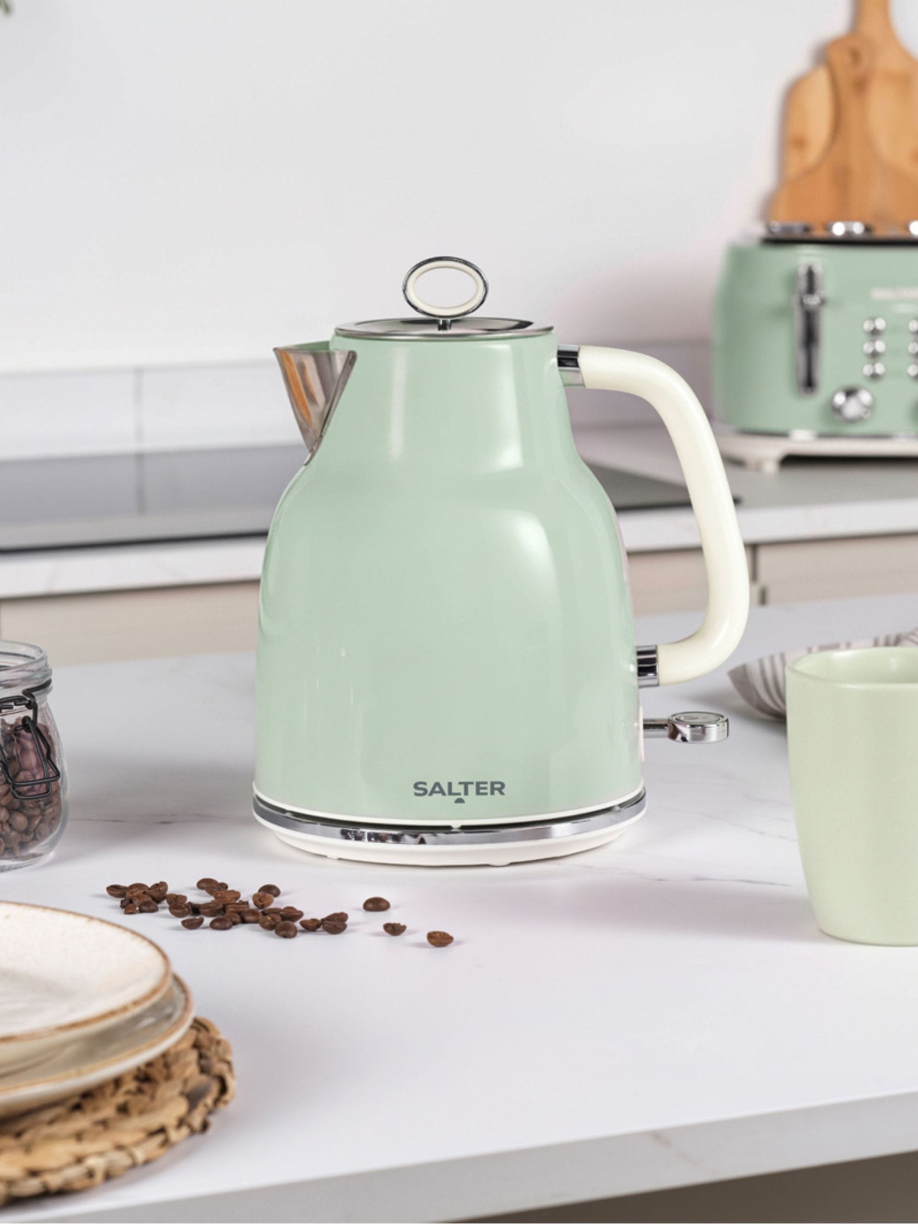 Salter Green Retro Kettle