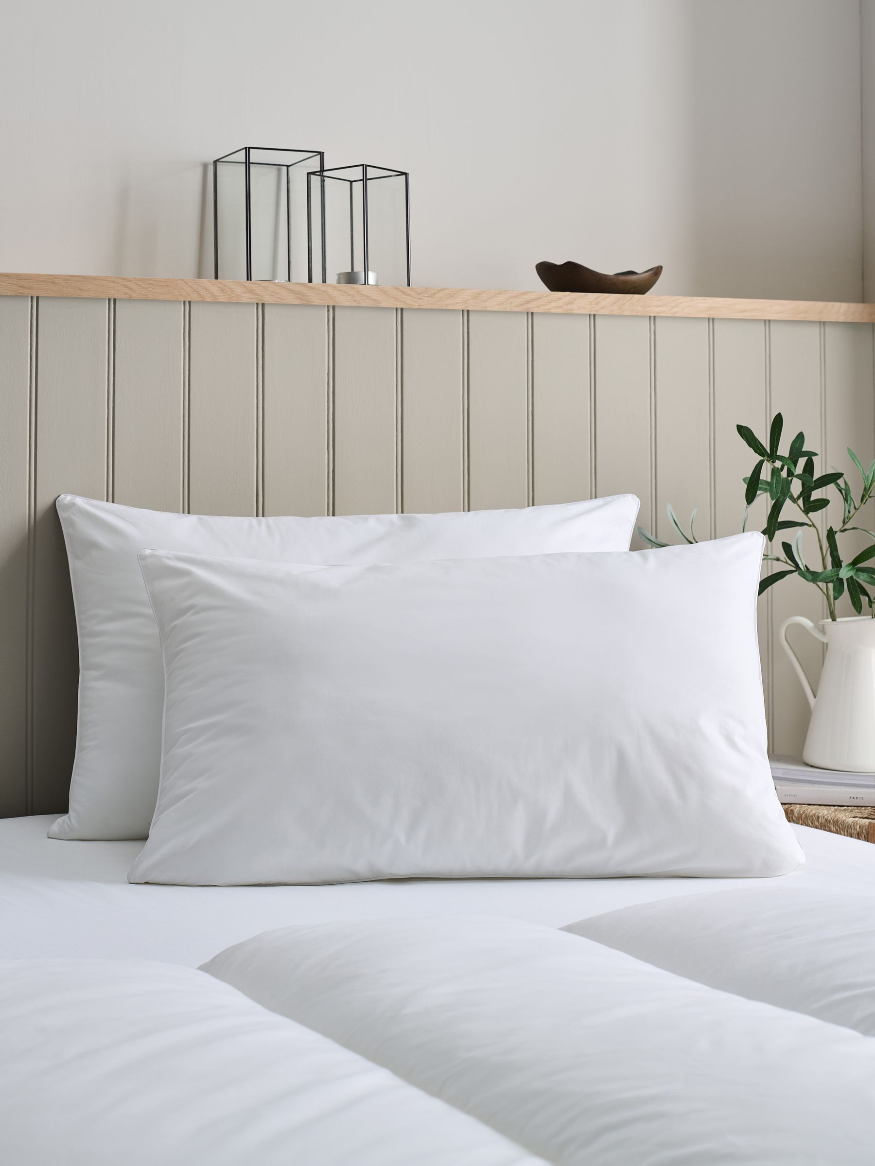 Christy classic essential medium firm pillow pair - British product