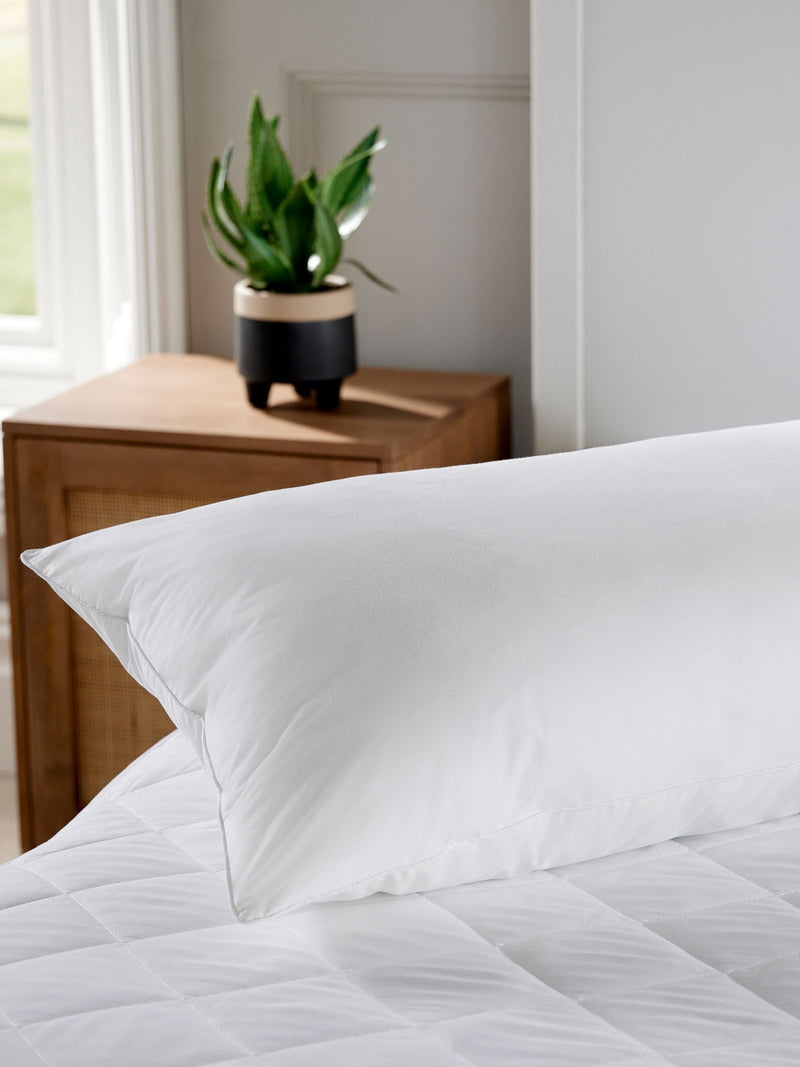 Christy Classic King Pillow medium firm support (British brand)