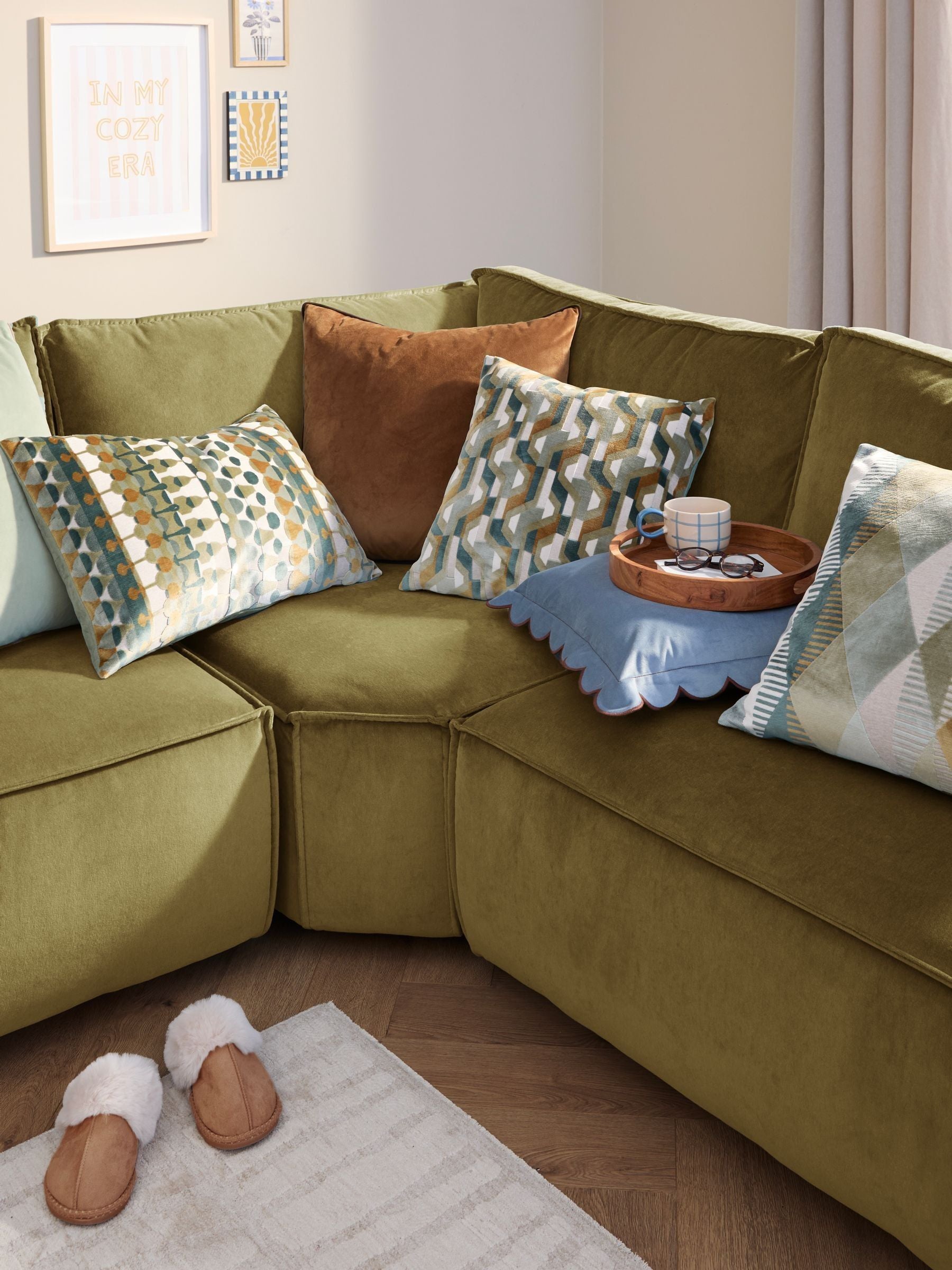 Furn Metro Prism Velvet Cushion 45x45 cm, UK version