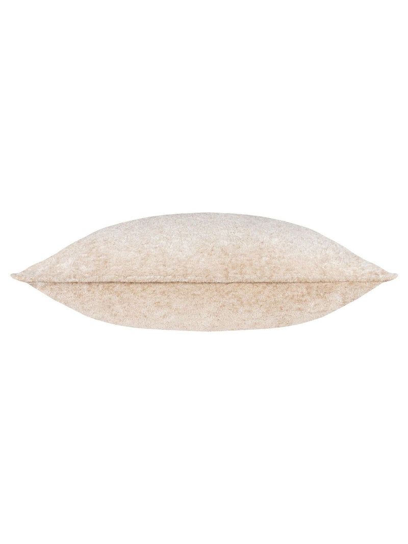 Paoletti velvet cushion Oyster 50 cm, UK version