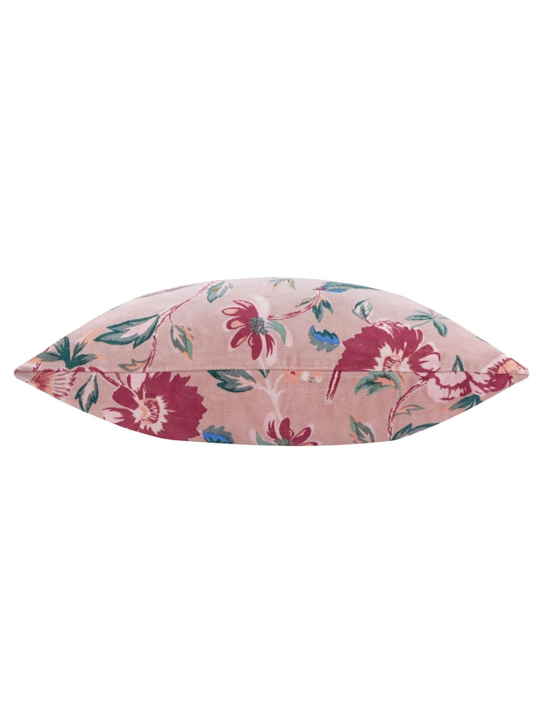 Wylder Blushed Rose Aviary cotton velvet cushion 50x50 cm - British product