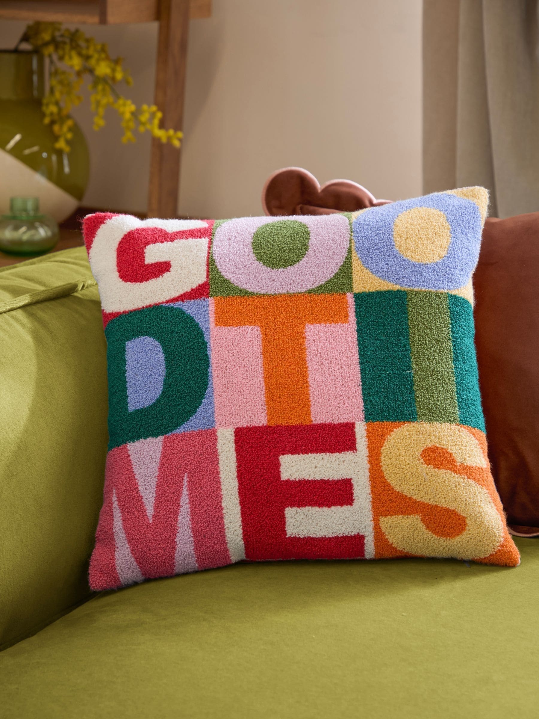 Furn multicolour tufted boucle cushion 45x45 (British brand)