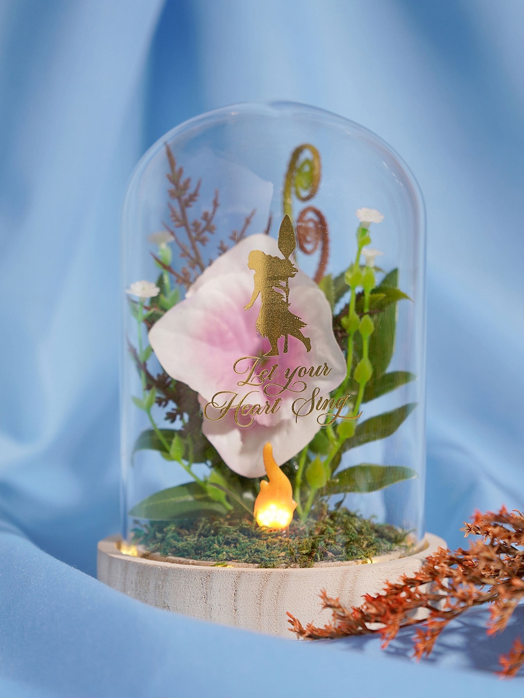 Disney Moana floral LED dome light, UK version