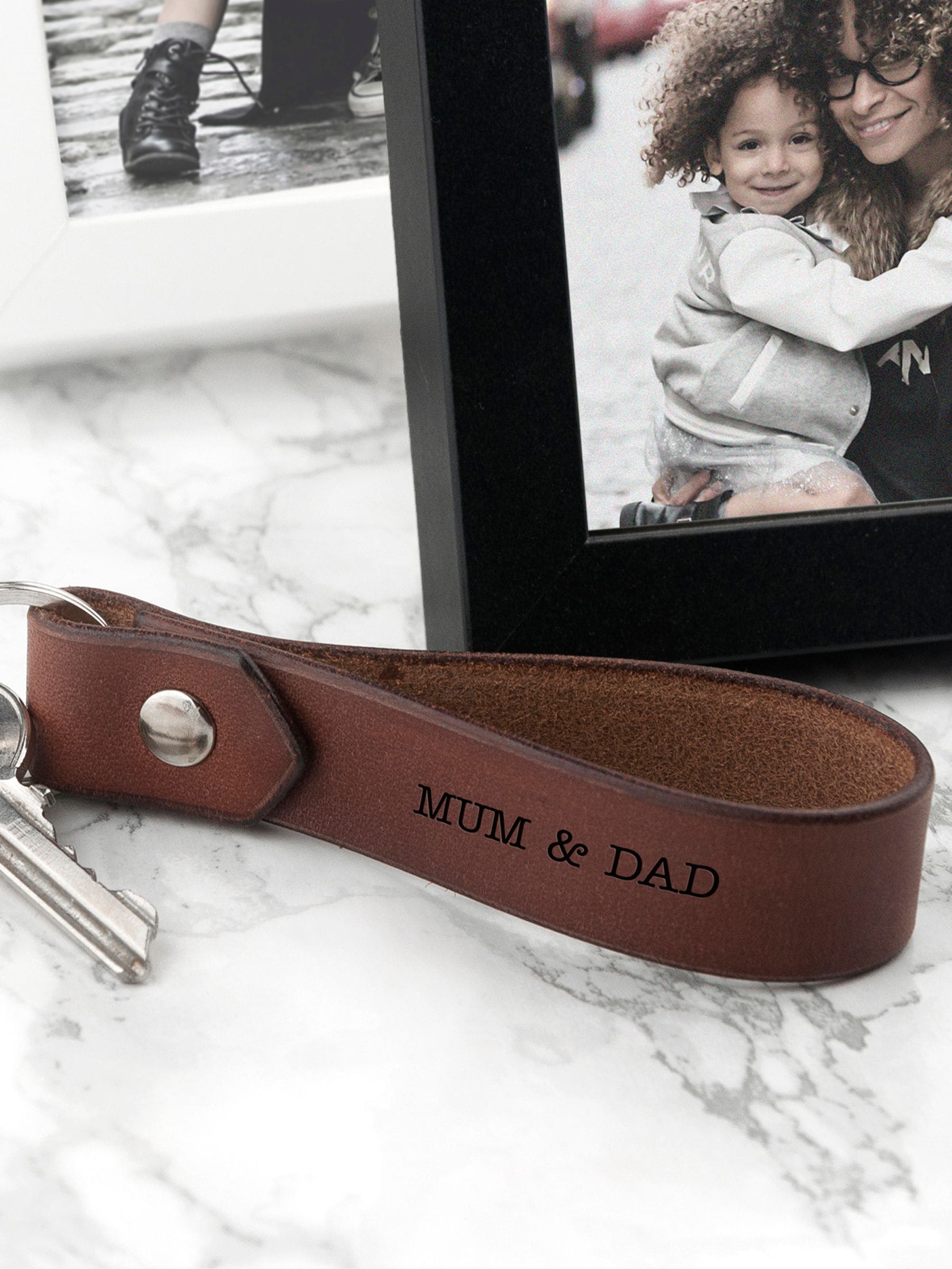 Treat Republic personalised luxury brown leather keyring 11.5cm - British product