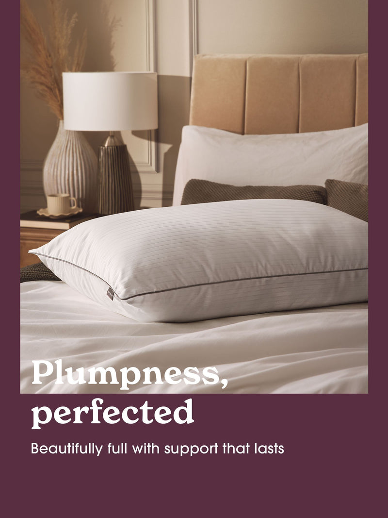 Sleepeezee Hotel Luxe Hypoallergenic Pillow Pair - British product