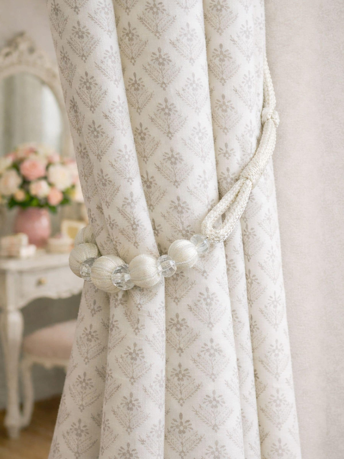 Laura Ashley Cream Marrion tiebacks set of 2 (British brand)