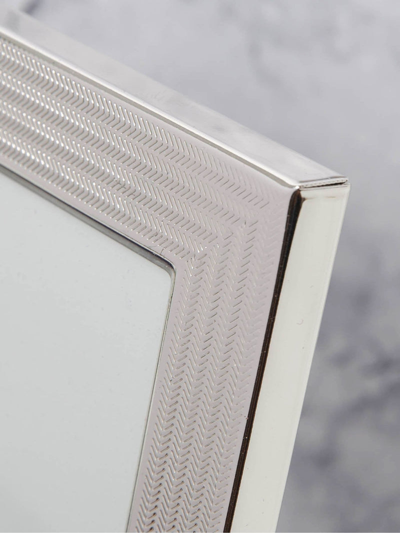 Widdop silverplated textured photo frame 4x6, UK version