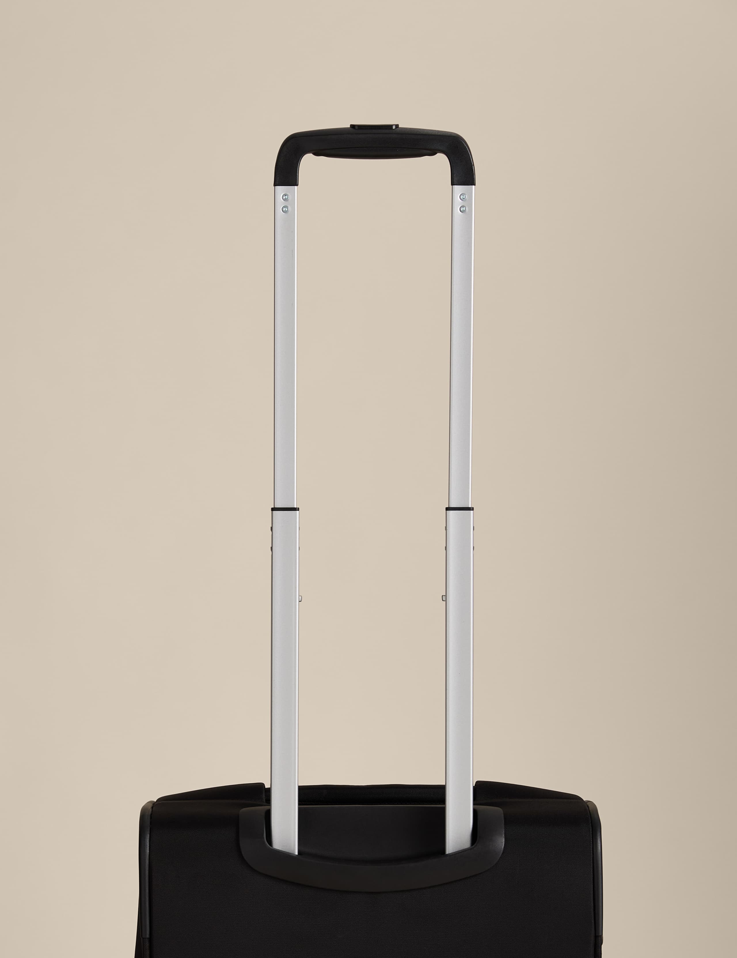 Valletta 4 wheel soft cabin suitcase - British product