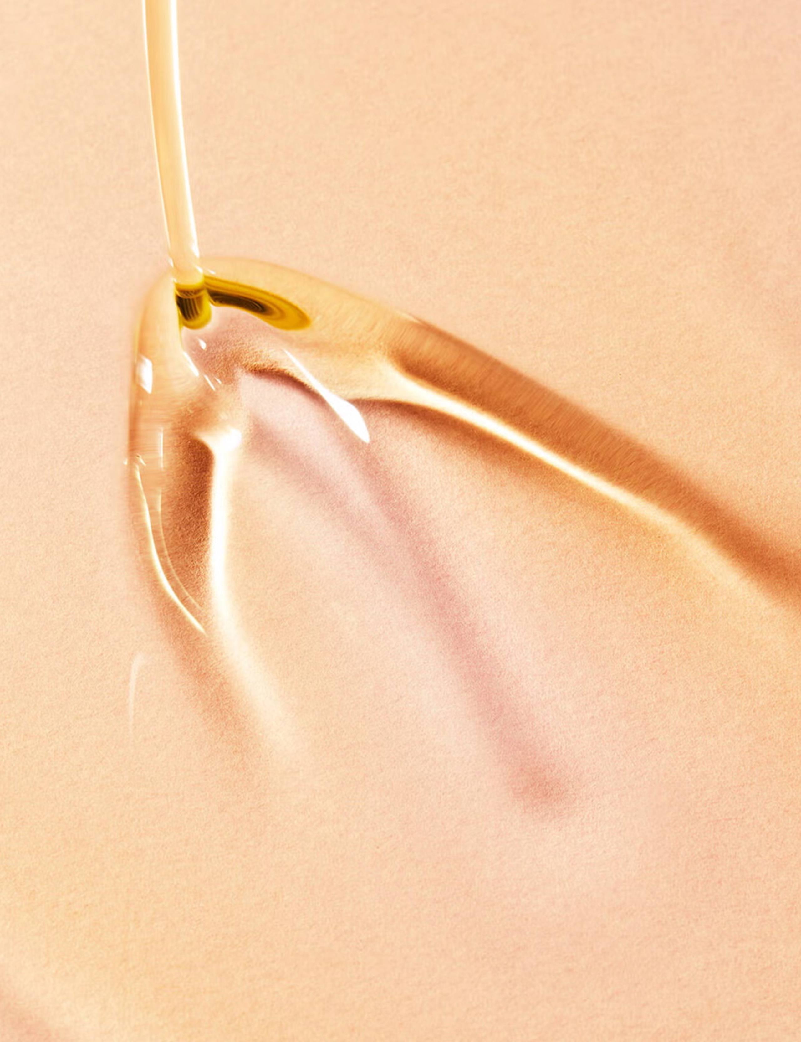 Very Rose Delicate Cleansing Oil 150ml (British brand)