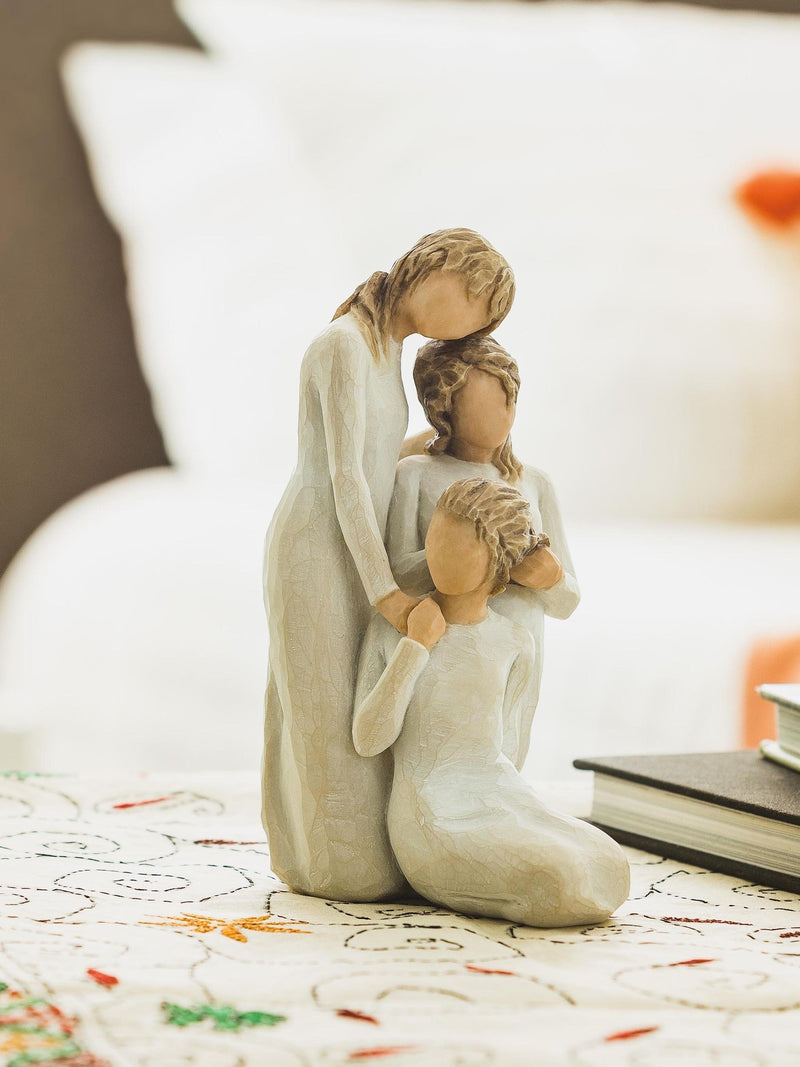 Willow Tree Off White Our Healing Touch figurine 16.5cm, UK version