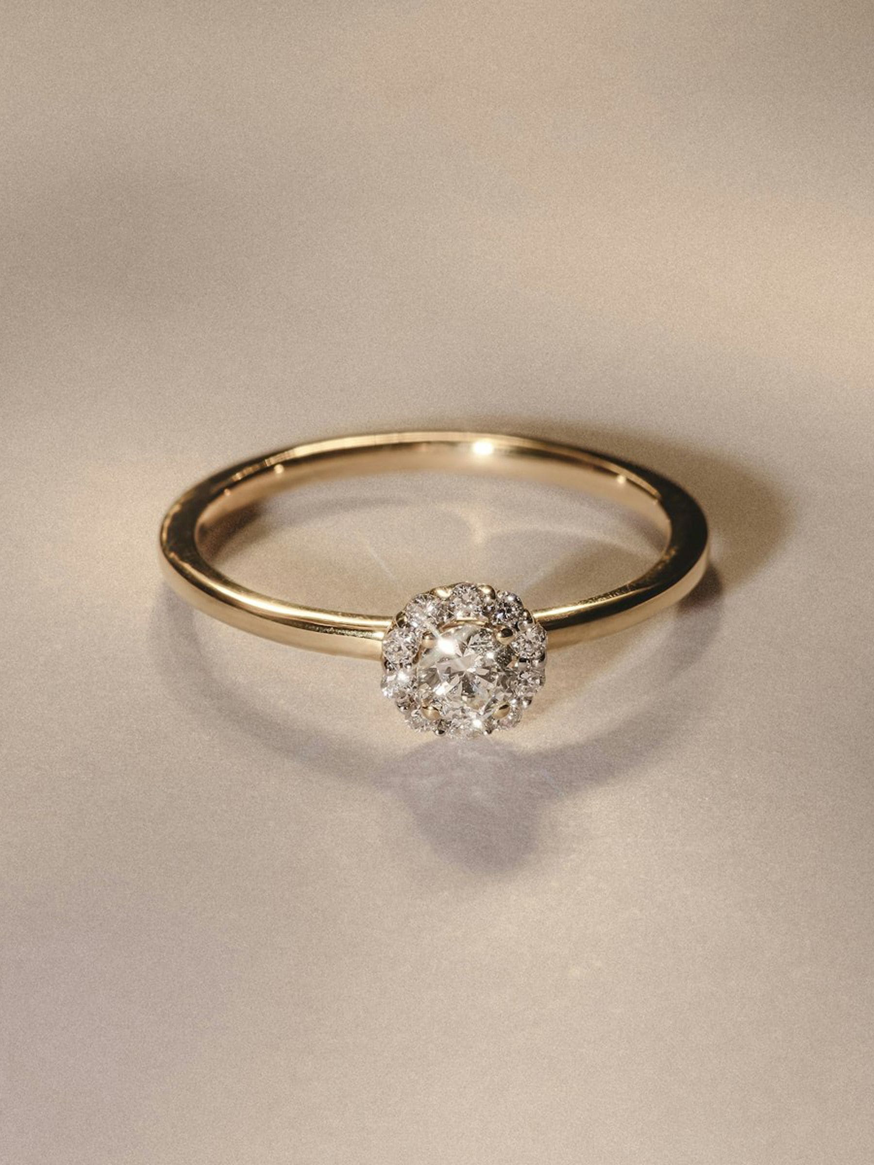 The Diamond Store halo ring 0.30ct lab diamond - British product