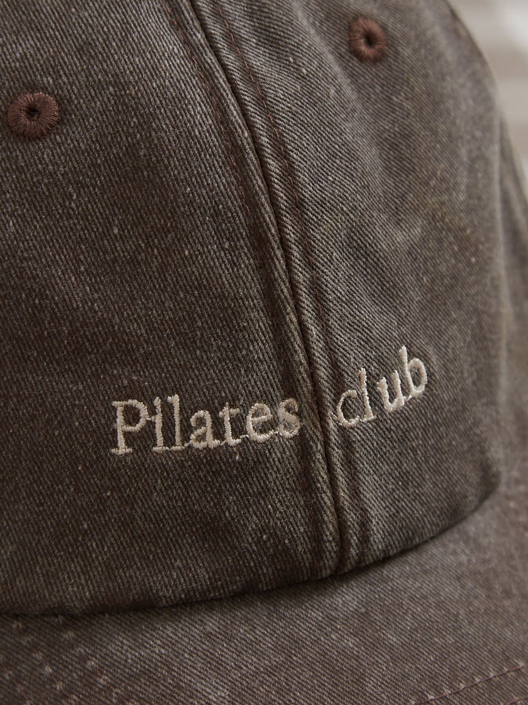 Made Yours personalised vintage brown adult cap, imported from the UK