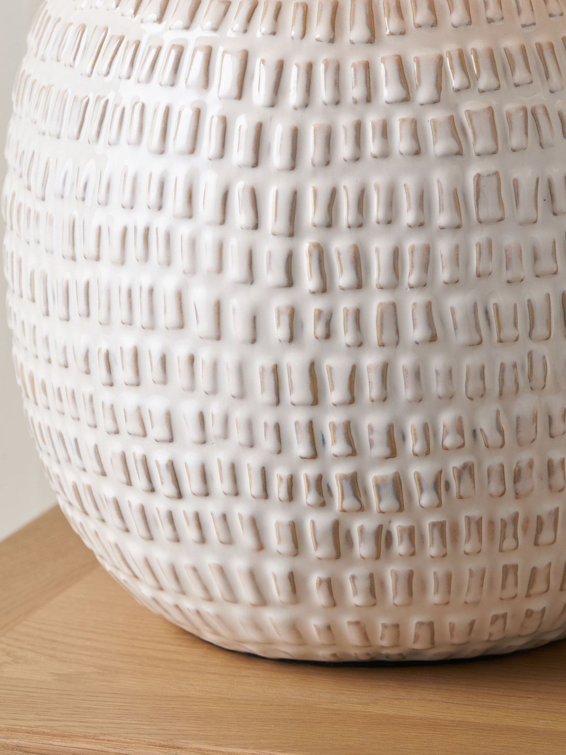 Pacific ceramic table lamp with textured base and shade - British product
