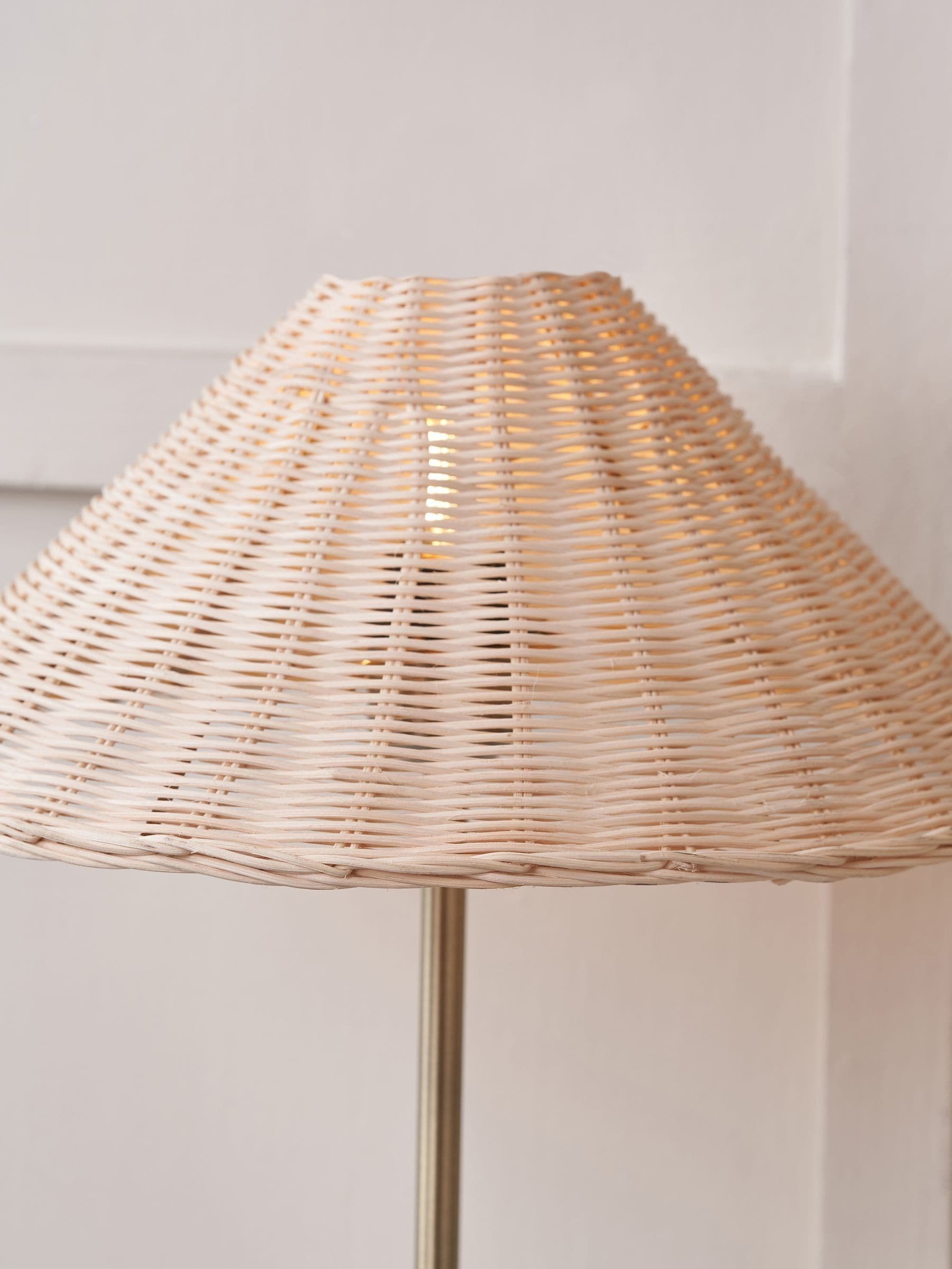 Pacific Natural Hali rattan table lamp - British product