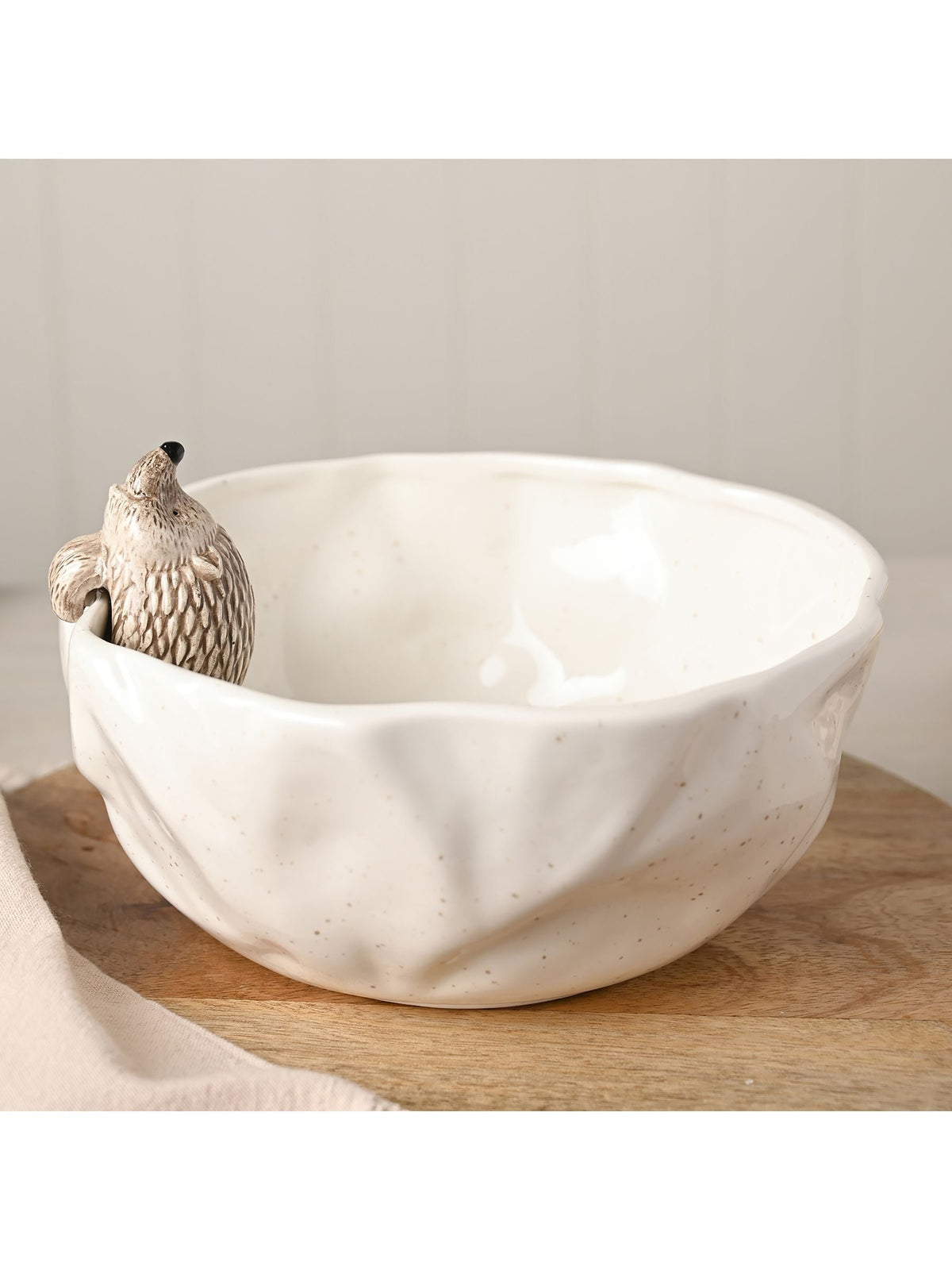 Widdop white hedgehog serving bowl 22cm, imported from the UK