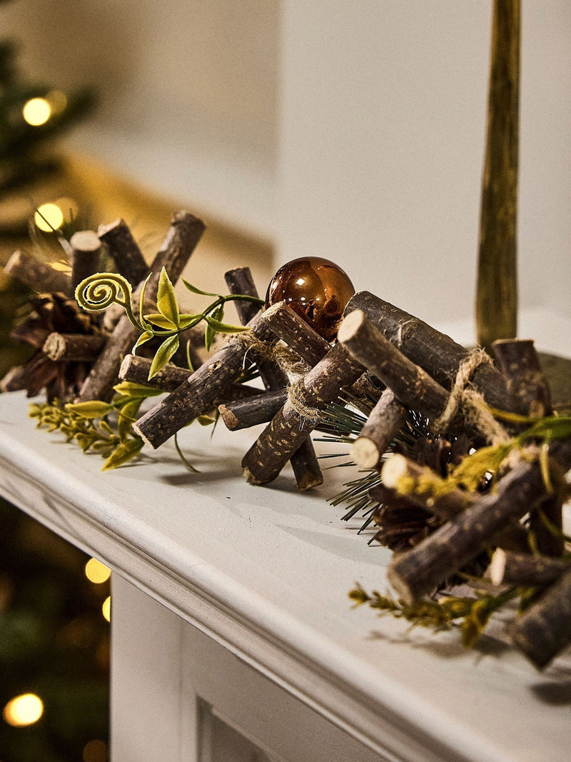 Dibor metallic Christmas garland with wood and pinecones - British product