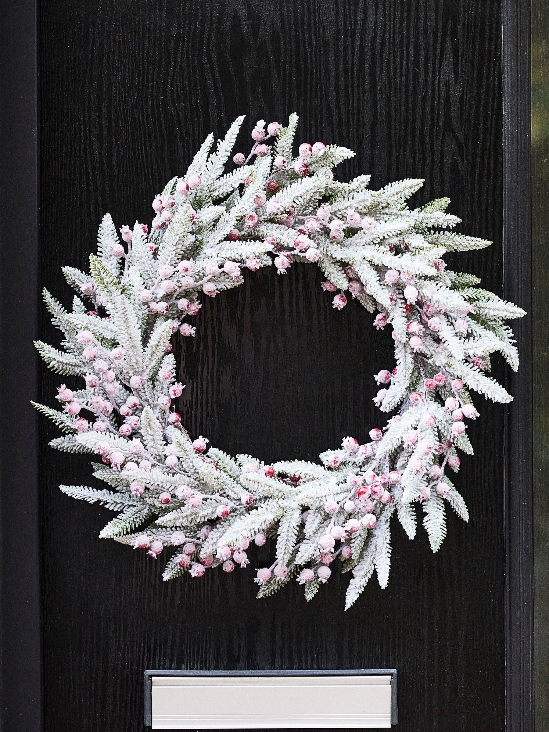 Dibor frosted berries wreath 50cm - British product