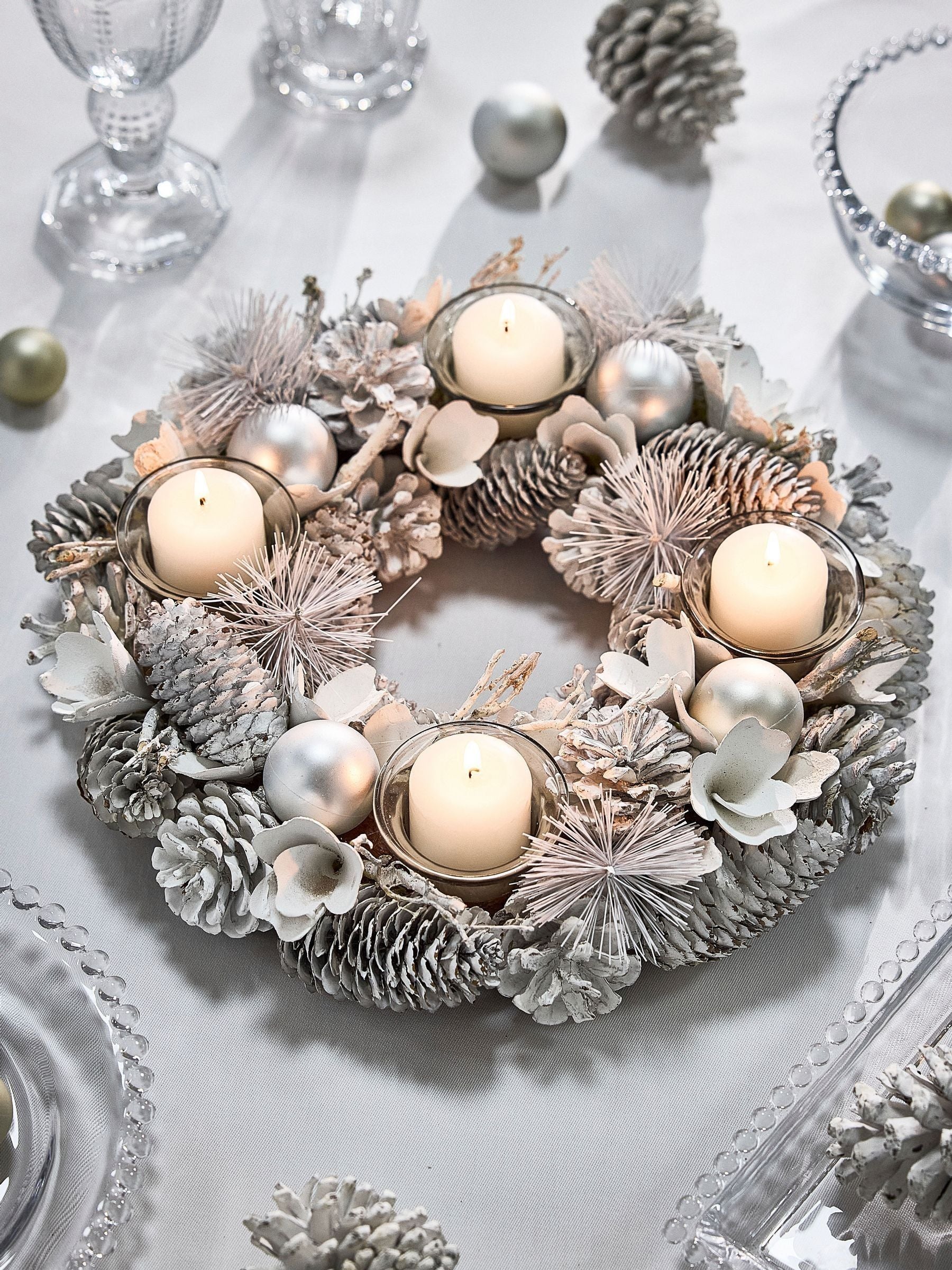 Dibor frosted tealight holder 30cm round - British product