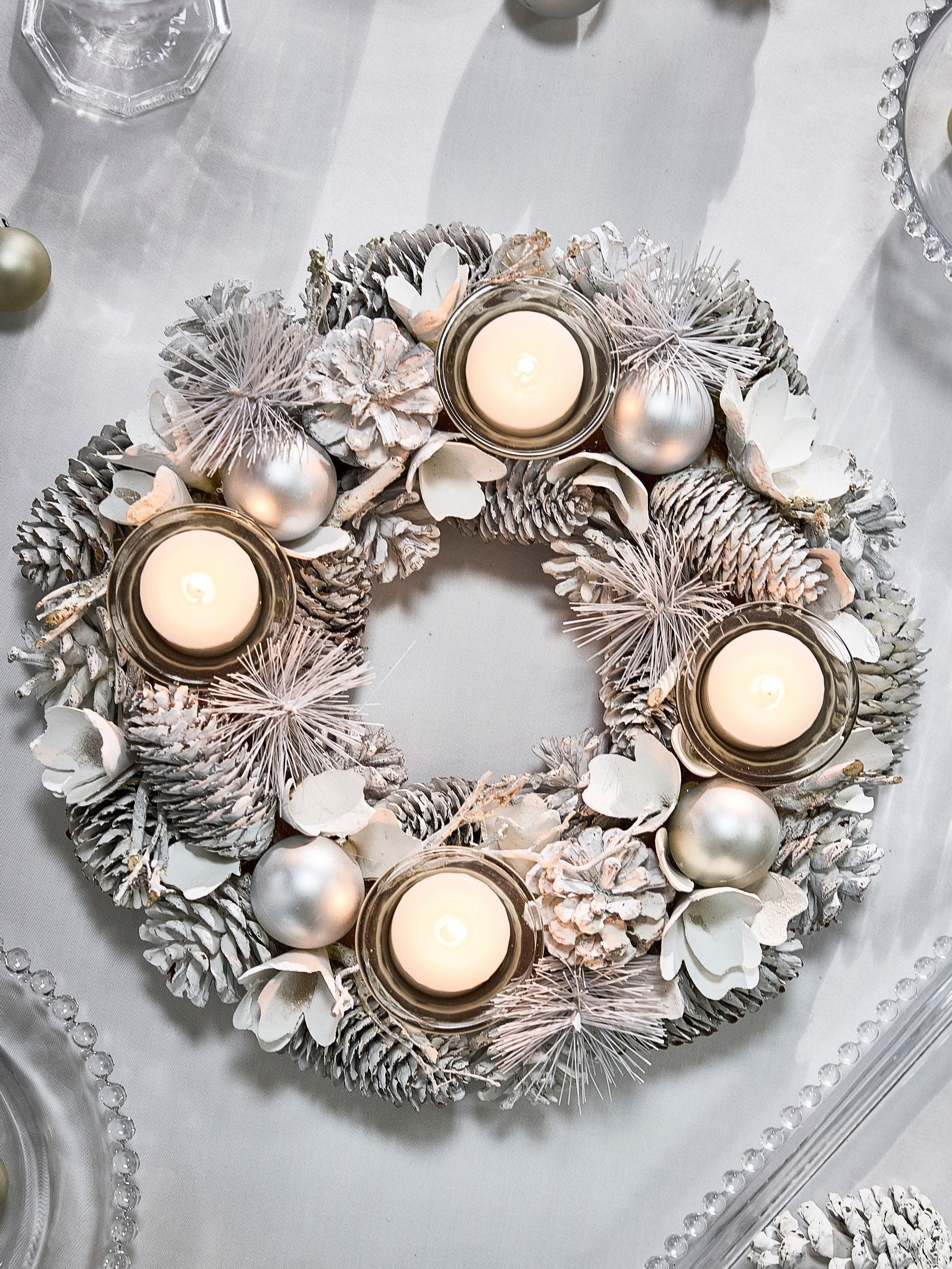 Dibor frosted tealight holder 30cm round - British product