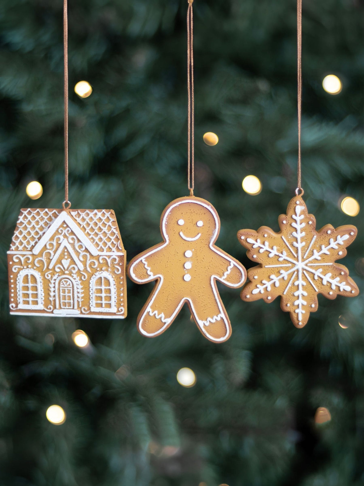 Something Different gingerbread hanging decorations set of 3, imported from the UK