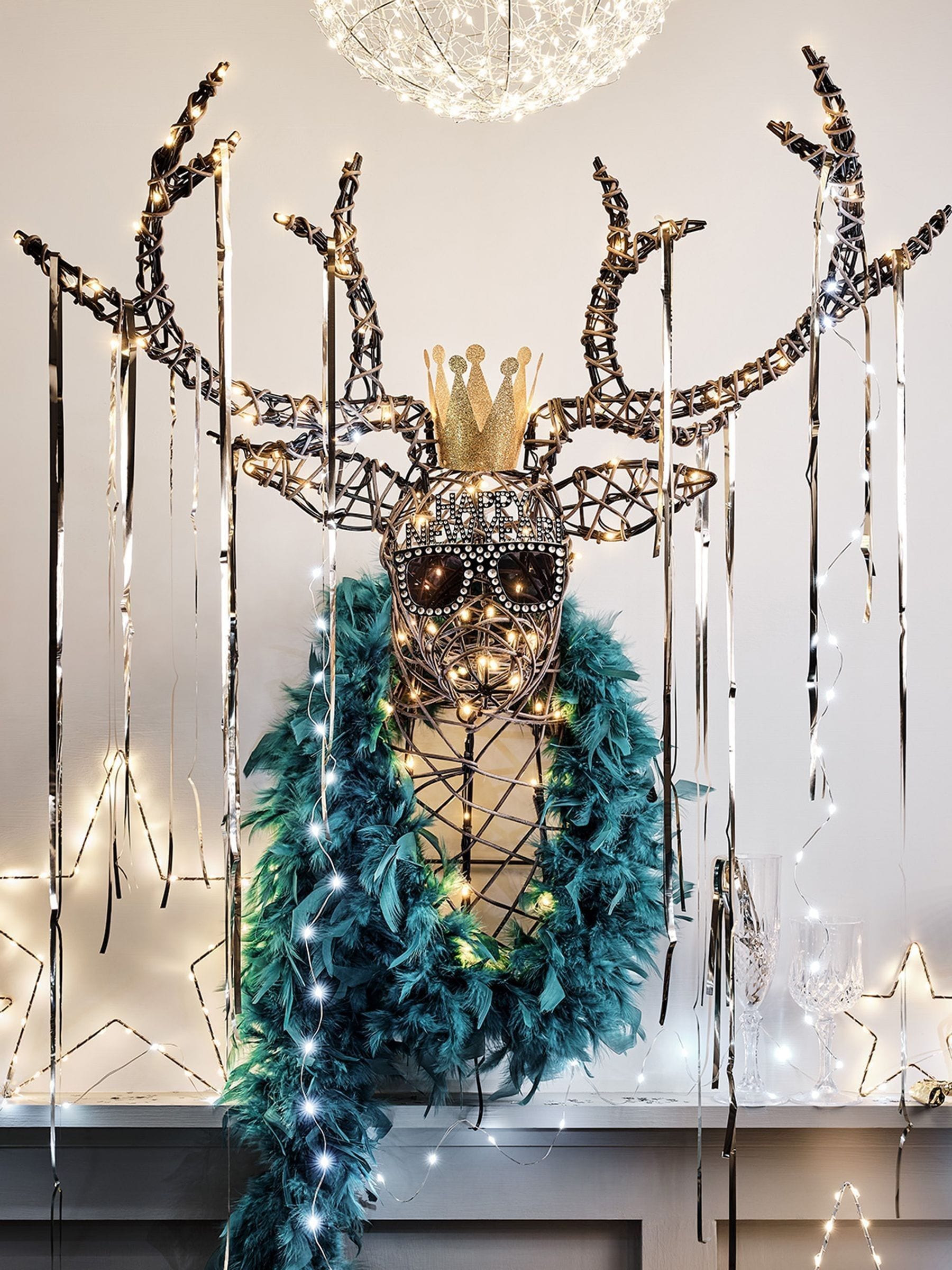 Lights4fun stag head wall light 84cm (British brand)
