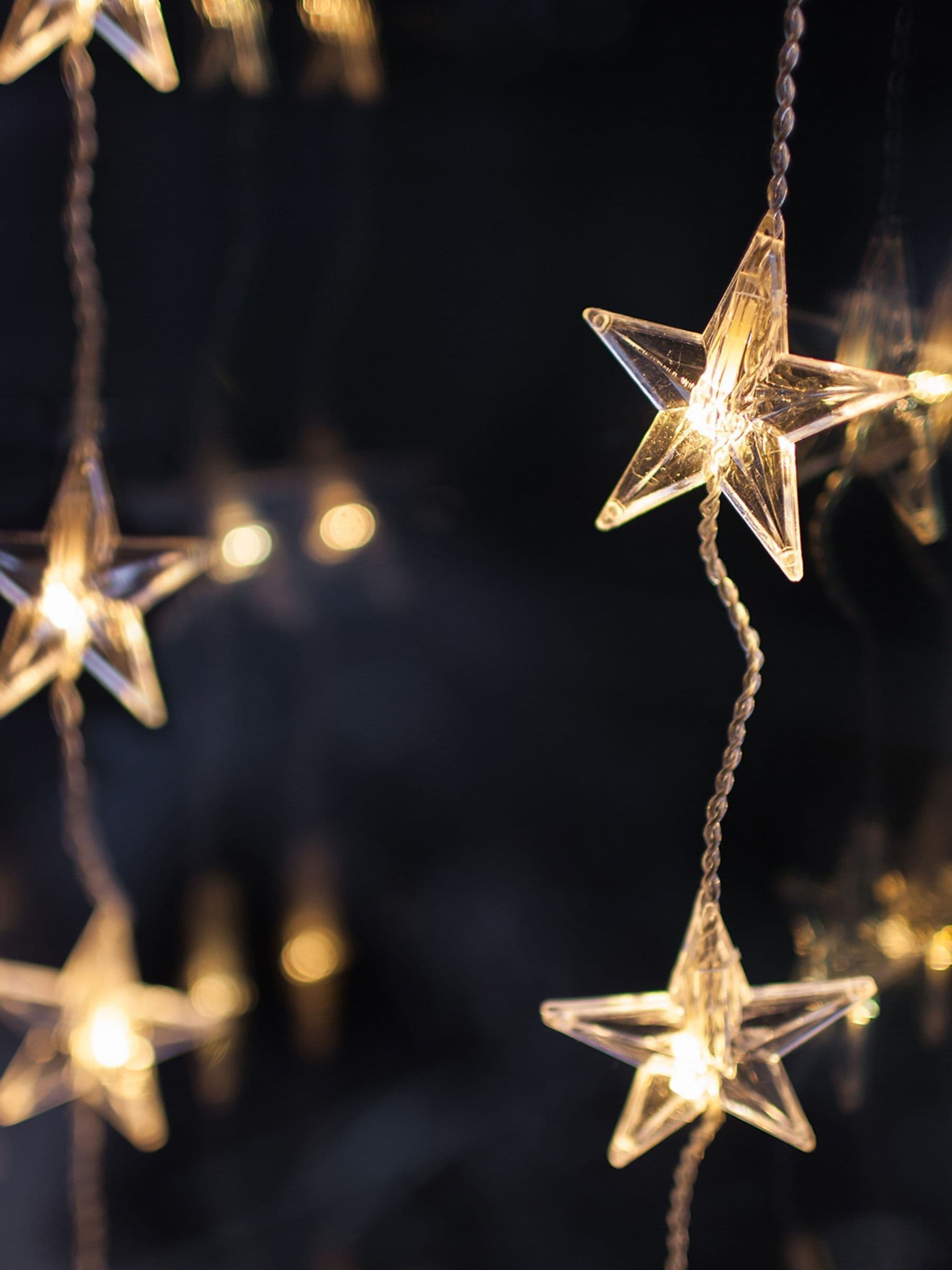 Lights4fun 40 warm white LED star curtain light decoration (British brand)