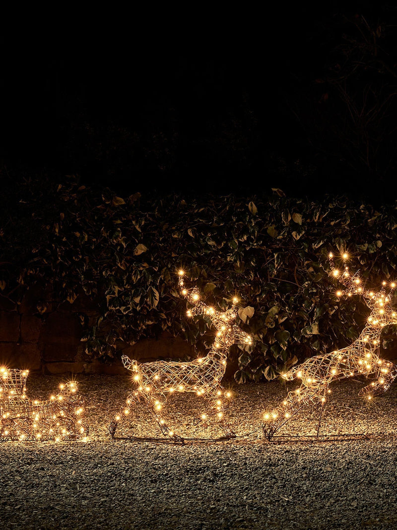 Lights4fun rattan reindeer sleigh with LEDs (British brand)