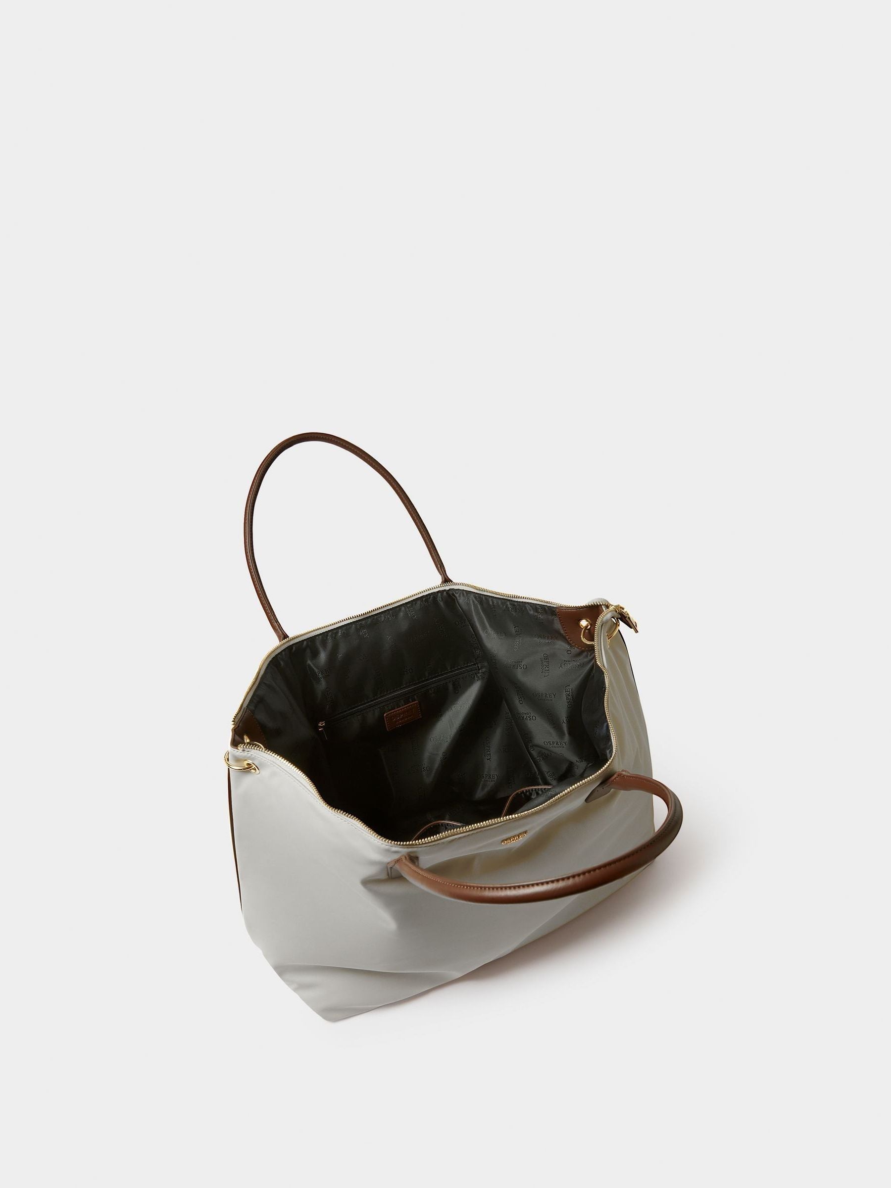 Osprey London Grey Voyage weekender bag, UK version
