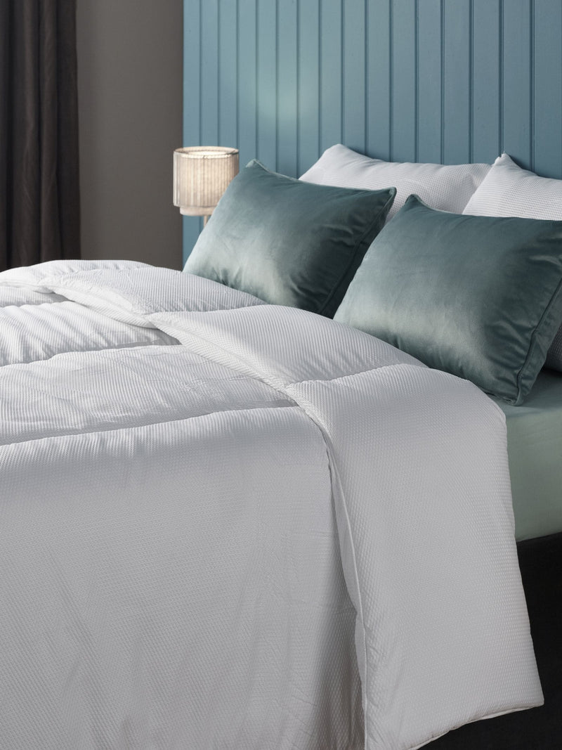 Downland Luxury Waffle Duvet 15 Tog, UK version