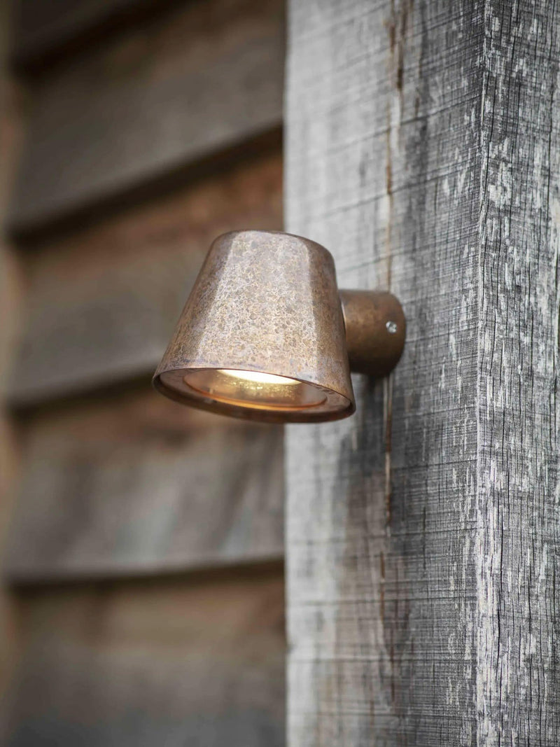 Garden Trading raw copper Regent Mast outdoor light (British brand)