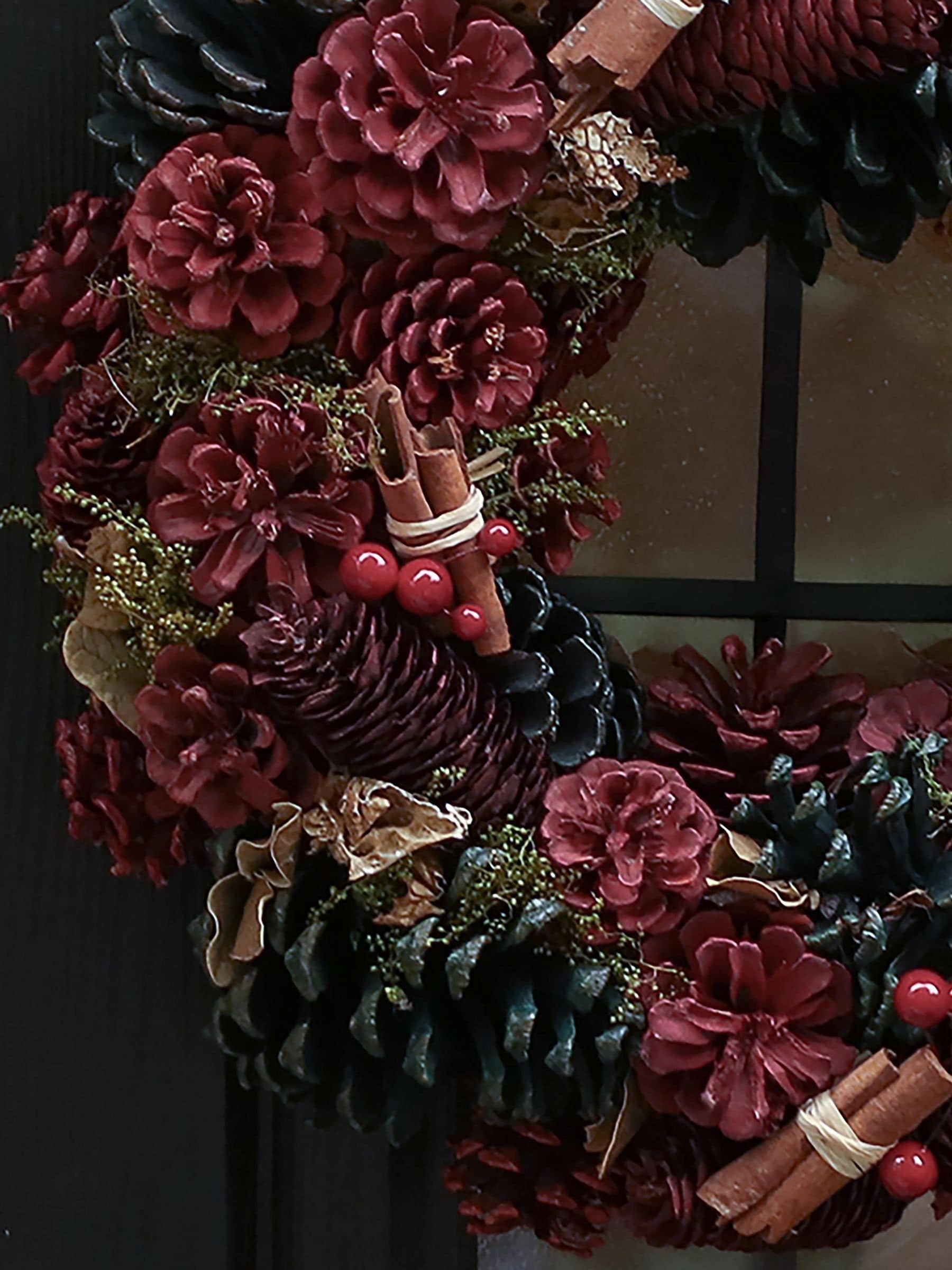 Dibor Cinnamon Pine wreath 38cm, UK version