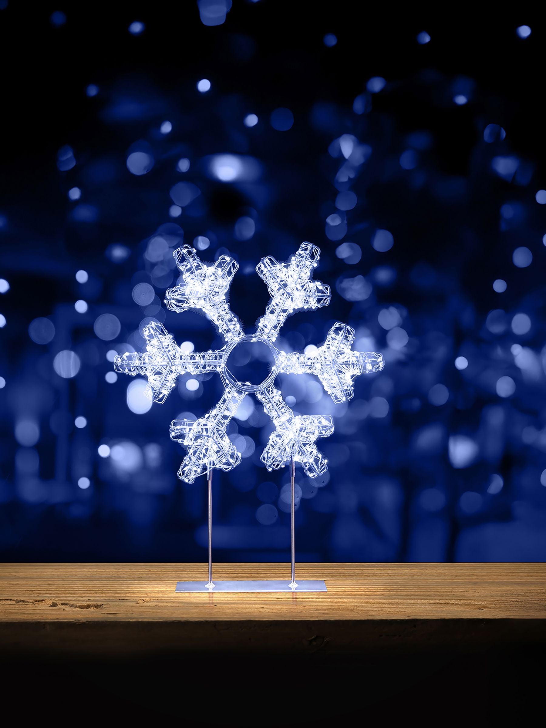 Premier Decorations table top snowflake with 720 LED 45cm, imported from the UK