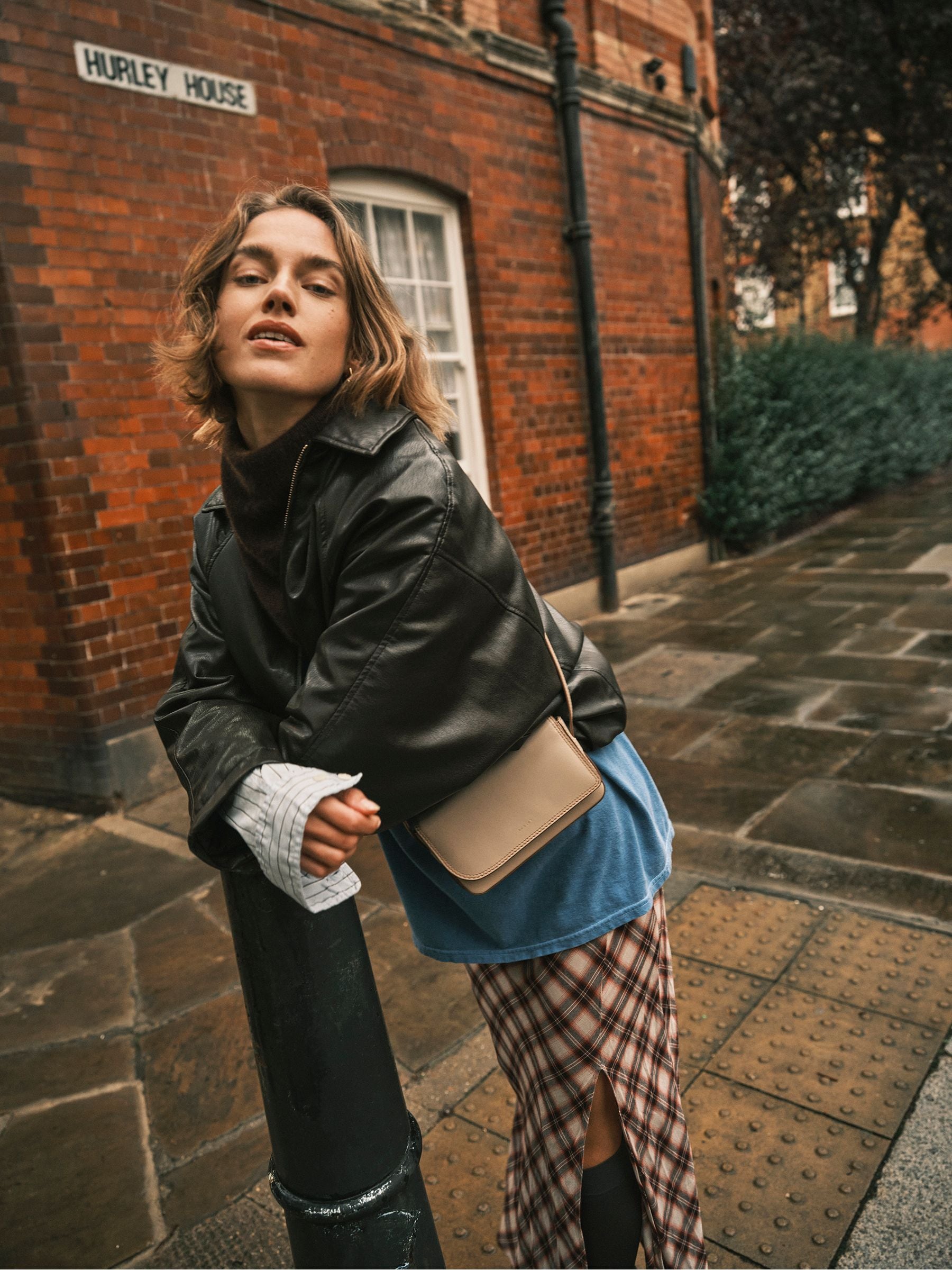 Radley Pocket Street micro phone cross-body bag - British product