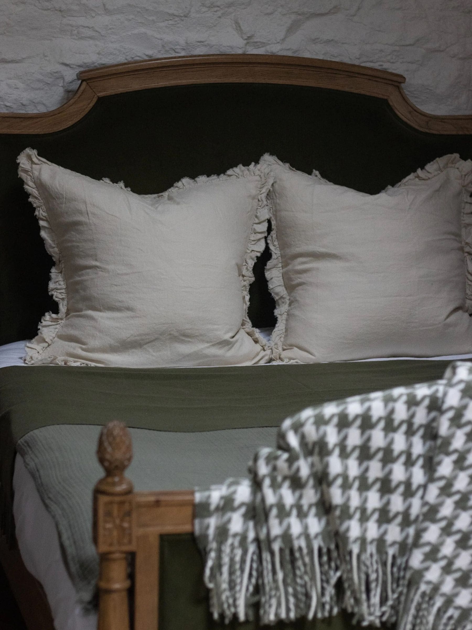 Ellenvale Interiors Cream Hallie Ruffle 45 x 45cm Cushion Cover
