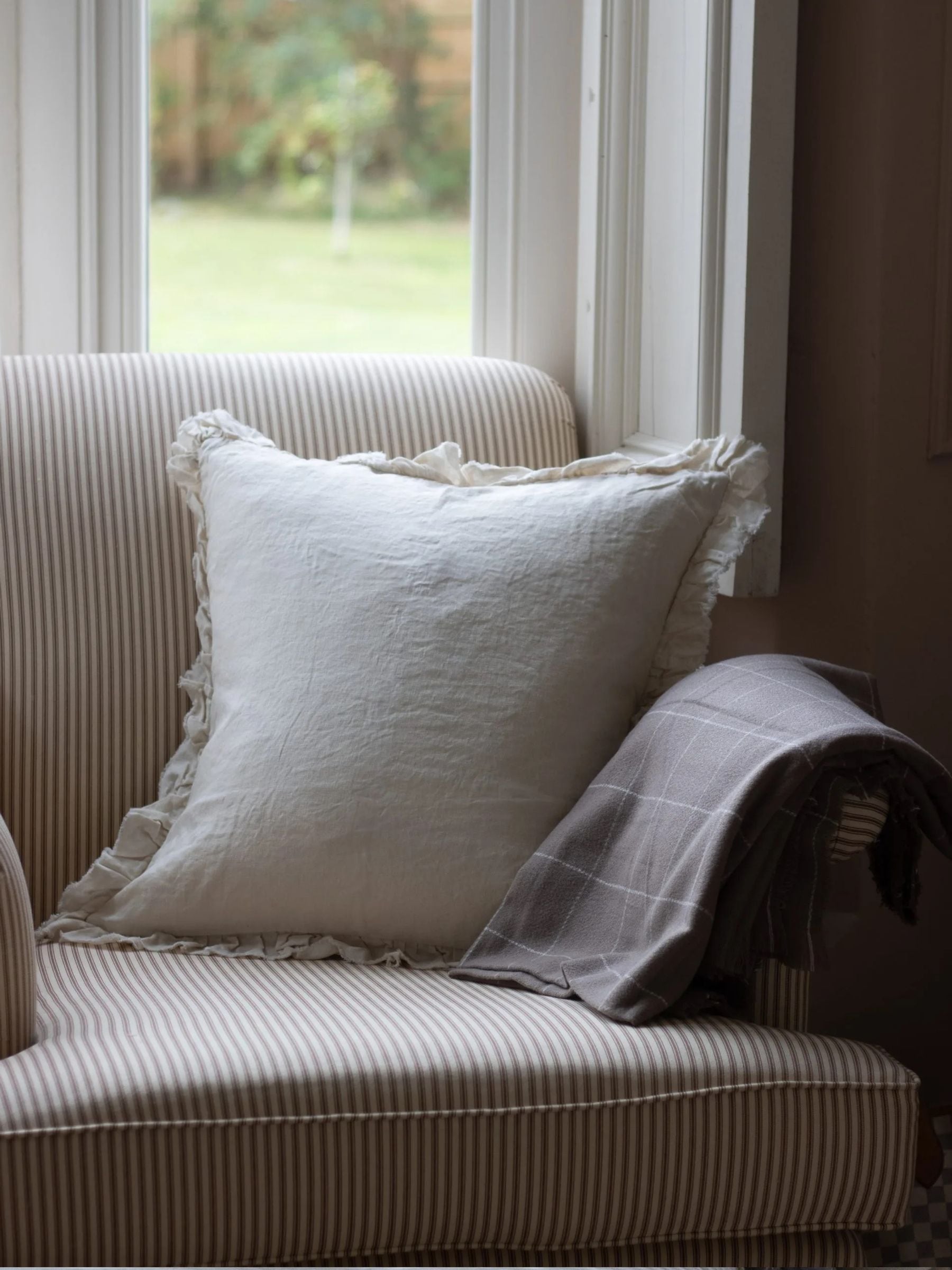 Ellenvale Interiors Cream Hallie Ruffle 45 x 45cm Cushion Cover