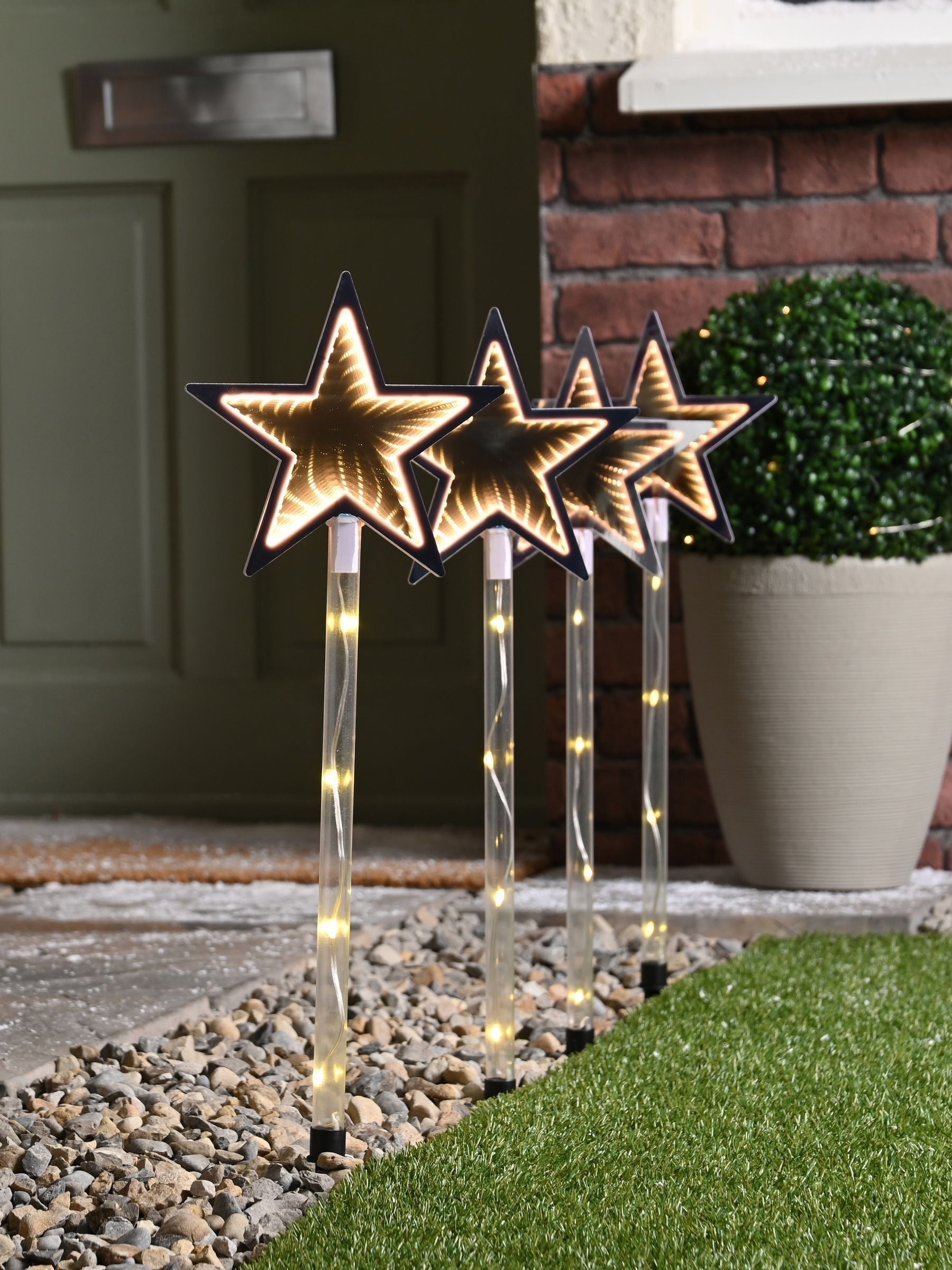 Christmas star pathfinder stakes set of 4, imported from the UK