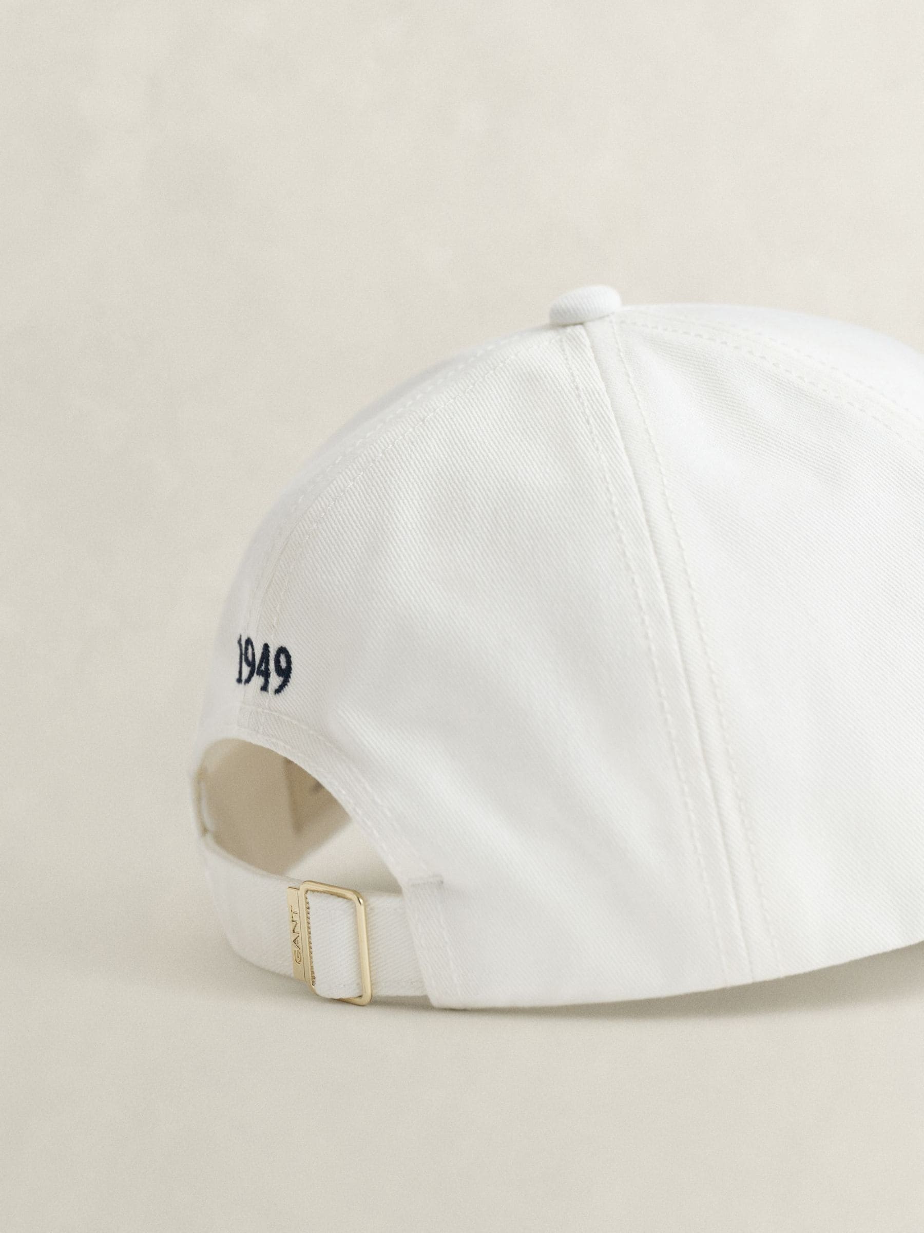 GANT cream embroidered graphic twill cap, UK version