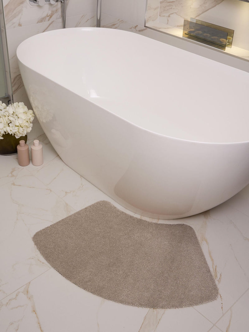 My Mat beige curved bathmat 50x80 cm, imported from the UK