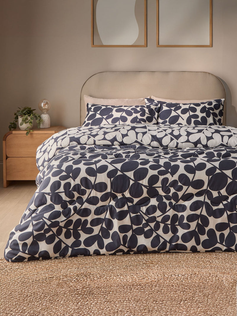 Silentnight 10.5 Tog Leaf Print Coverless Duvet And Pillowcase Set
