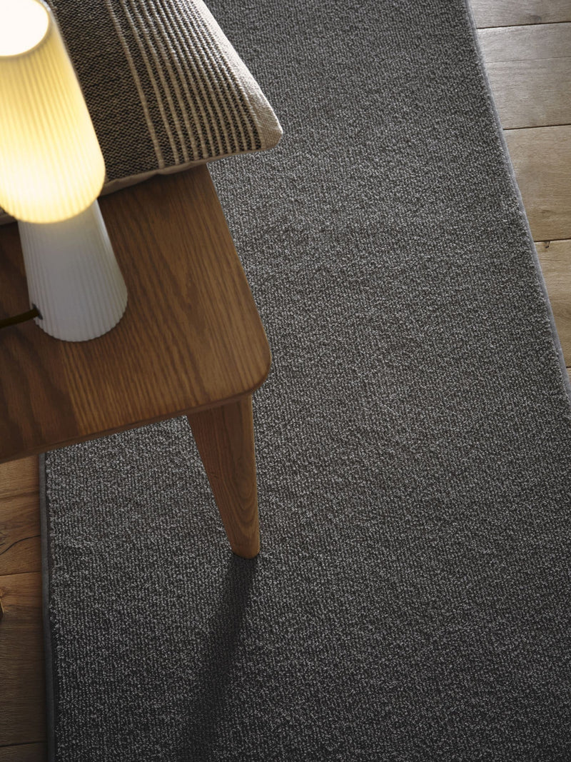 Hug Rug charcoal runner rug 67x230cm - British product