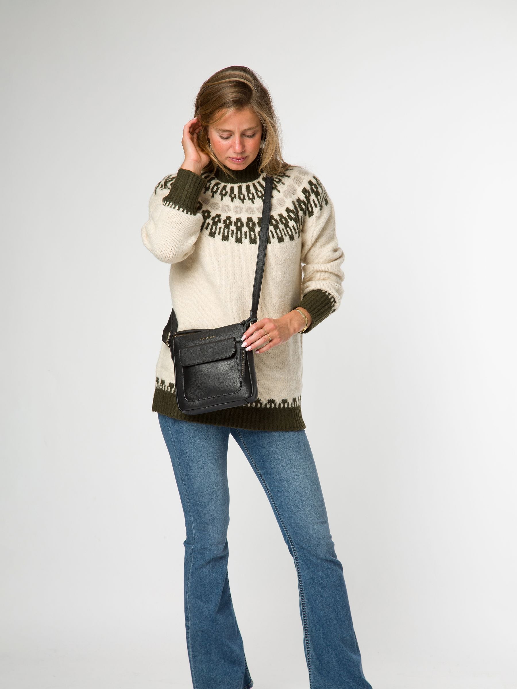 Pure Luxuries London Amberlyn Leather Cross-Body Bag