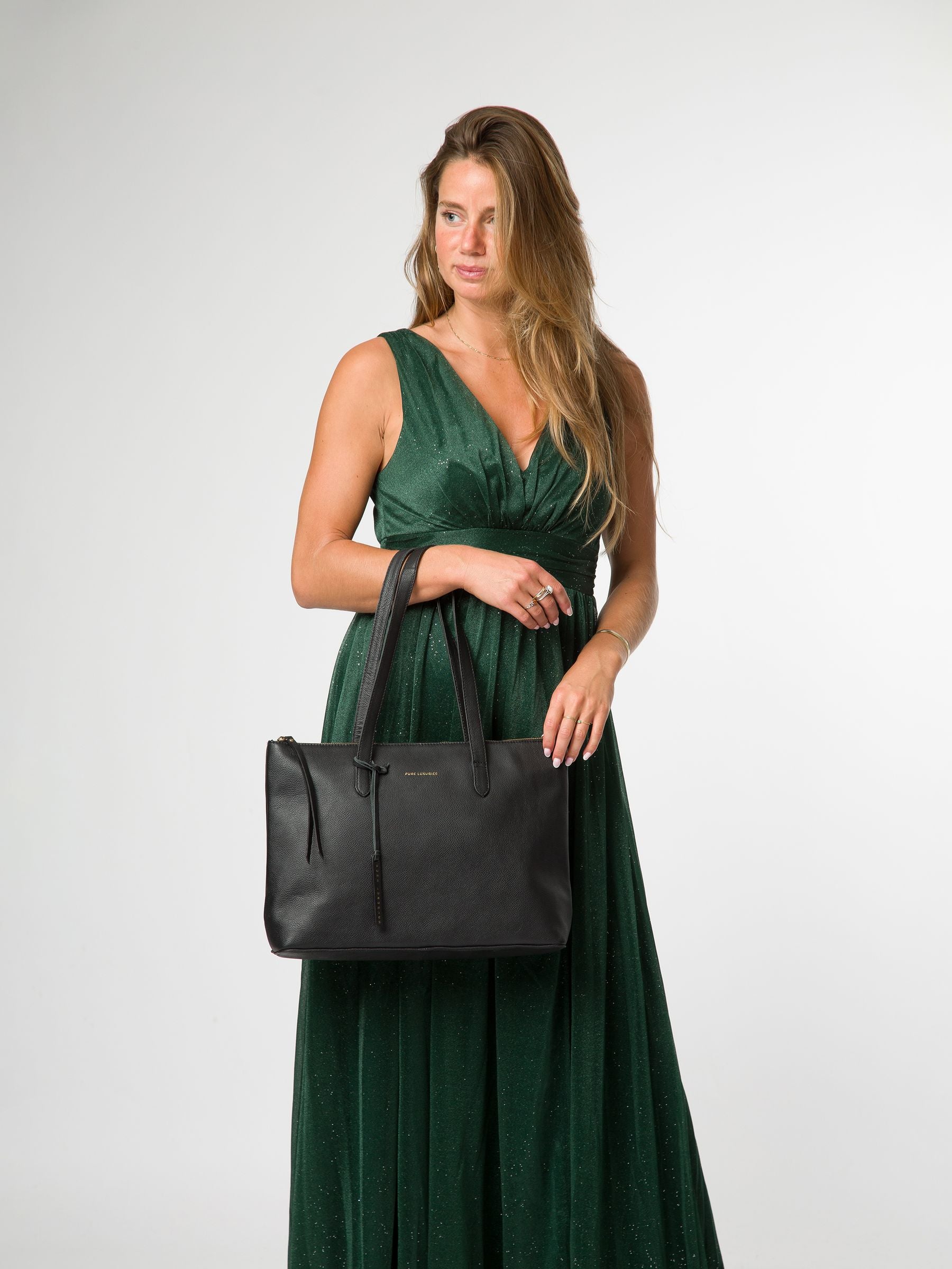 Pure Luxuries London Black Morden Leather Tote Bag