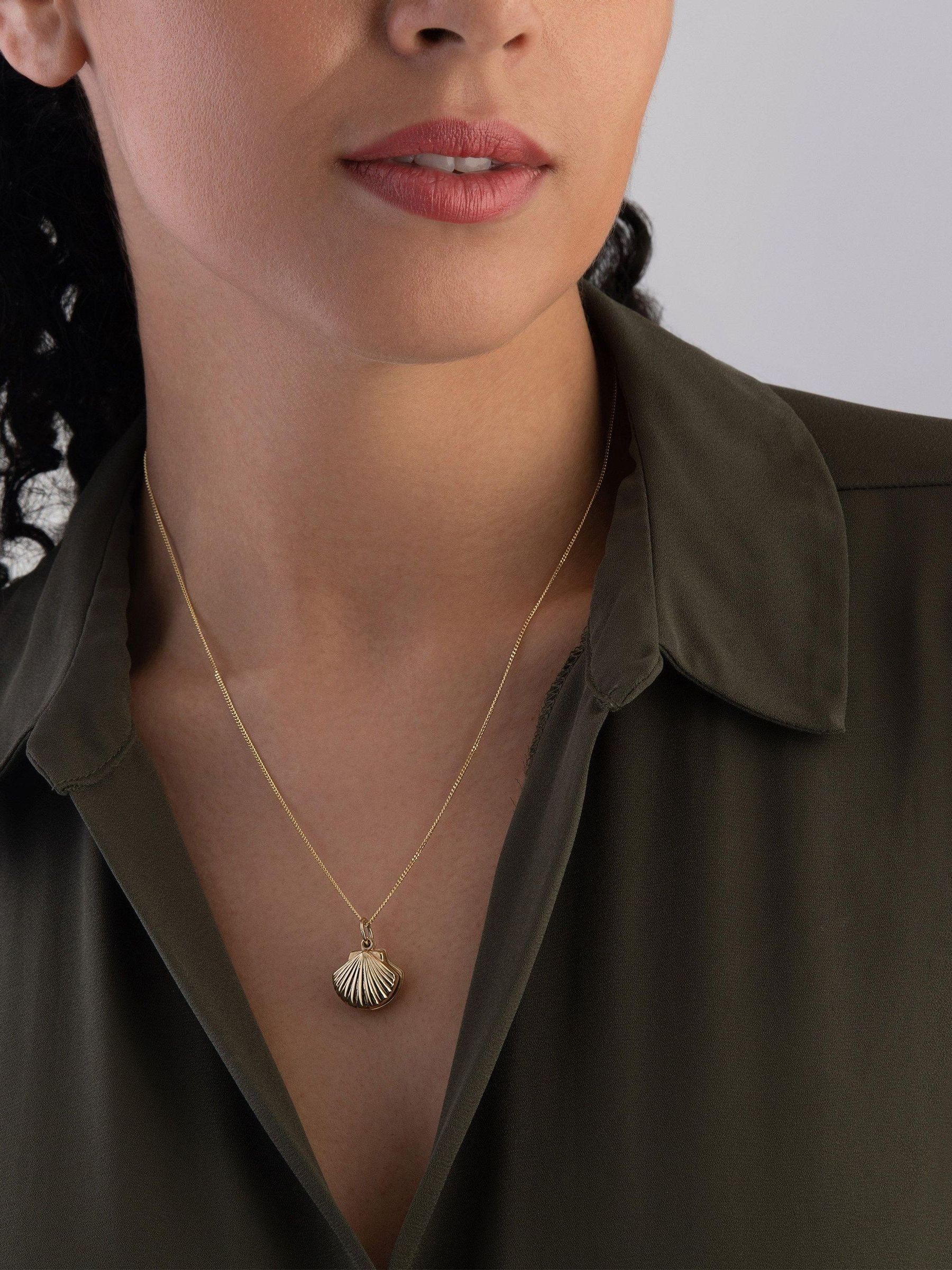 Beaverbrooks 9ct gold shell locket pendant with 45cm chain (British brand)