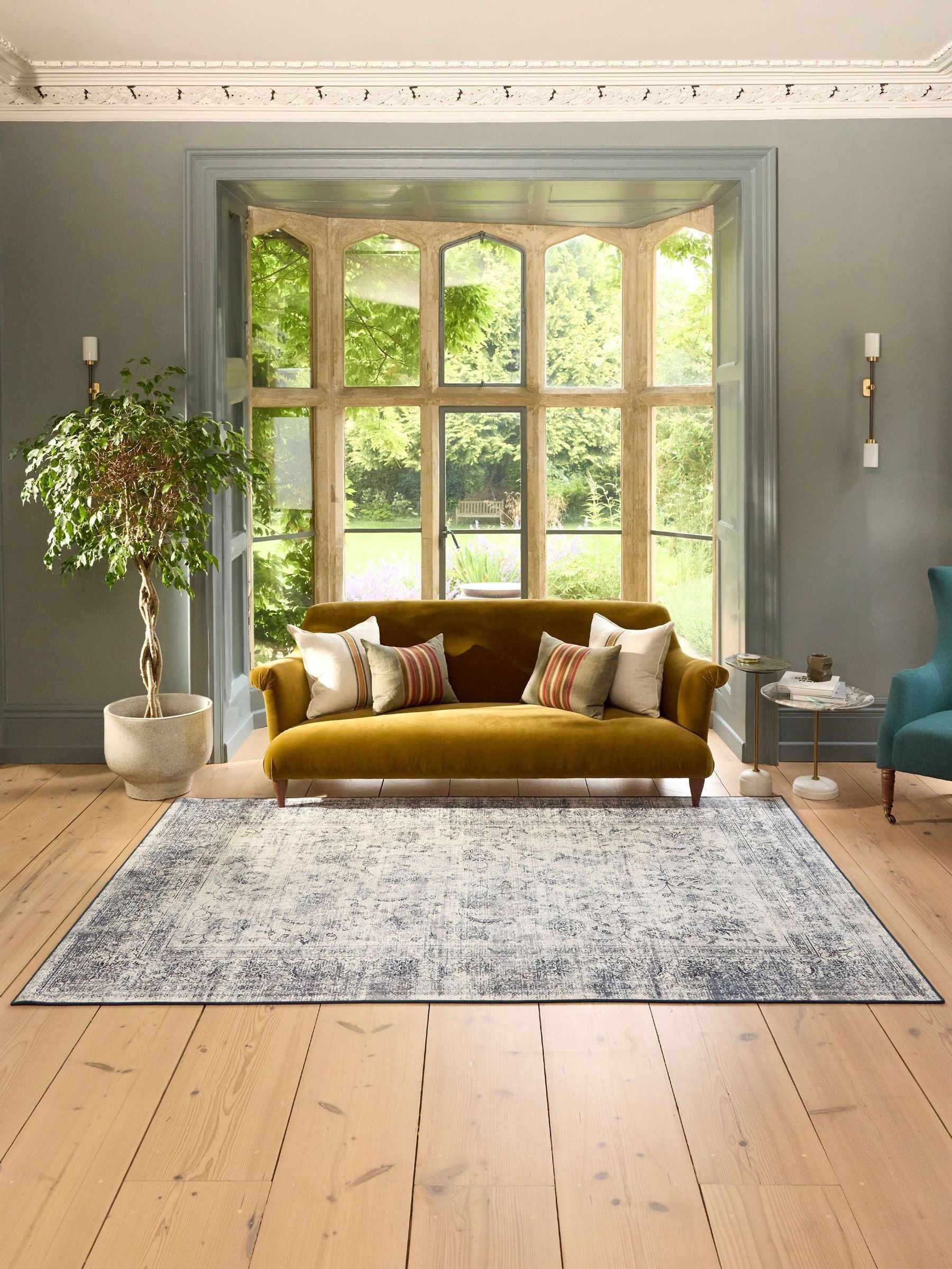 Hug Rug navy blue vintage imperial washable rug 160x230 cm - British product