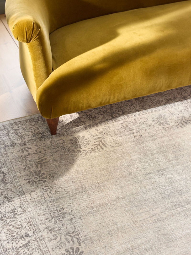 Hug Rug brocade border rug - British product