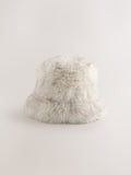 Neutral faux fur bucket hat 100% recycled polyester, UK version